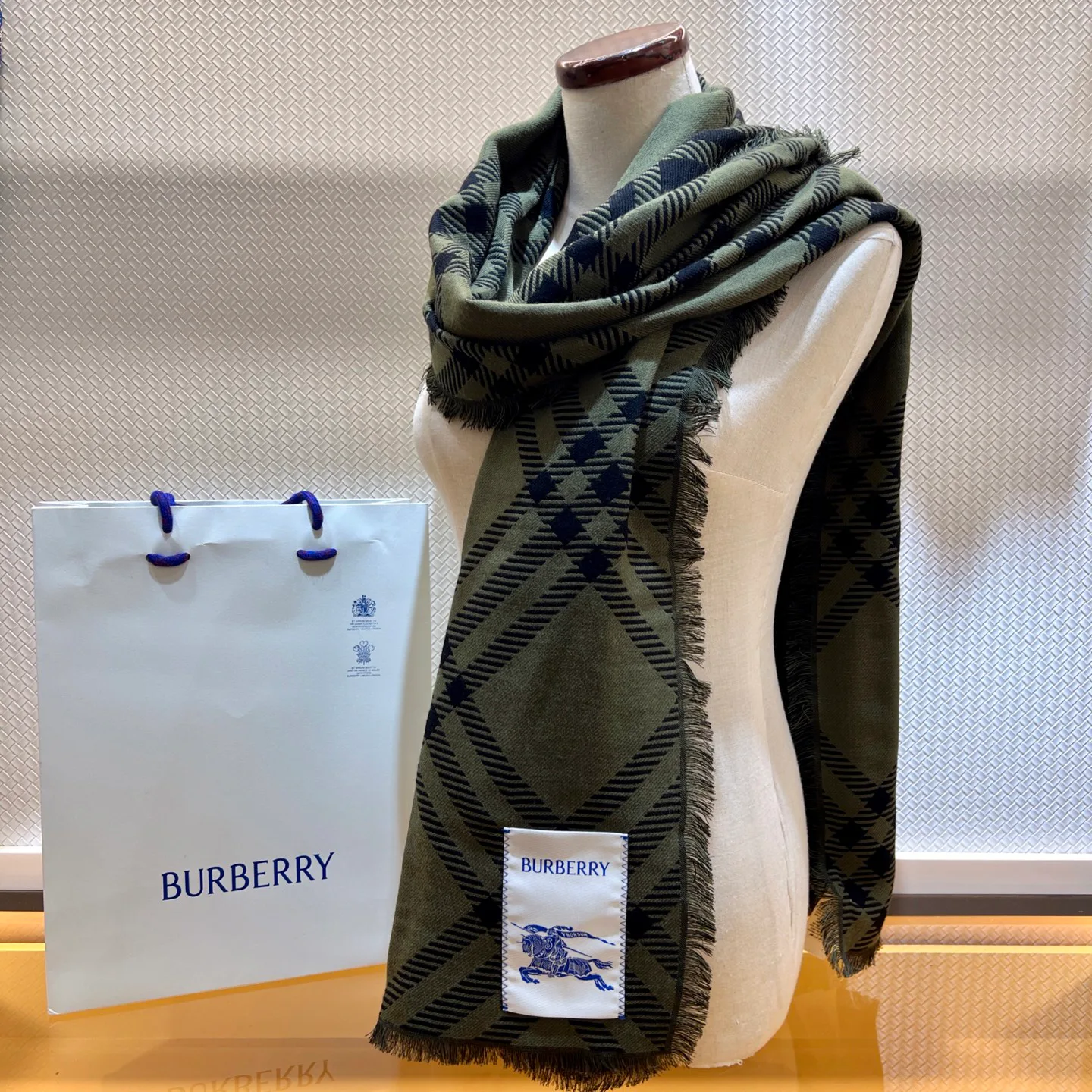 Шарфы Burberry 347451