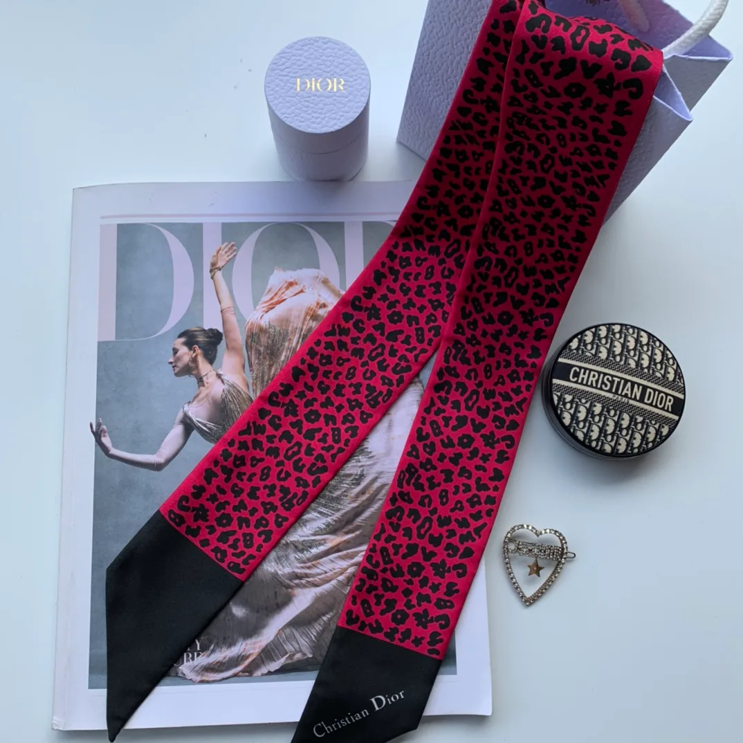 Платки Christian Dior 17992737