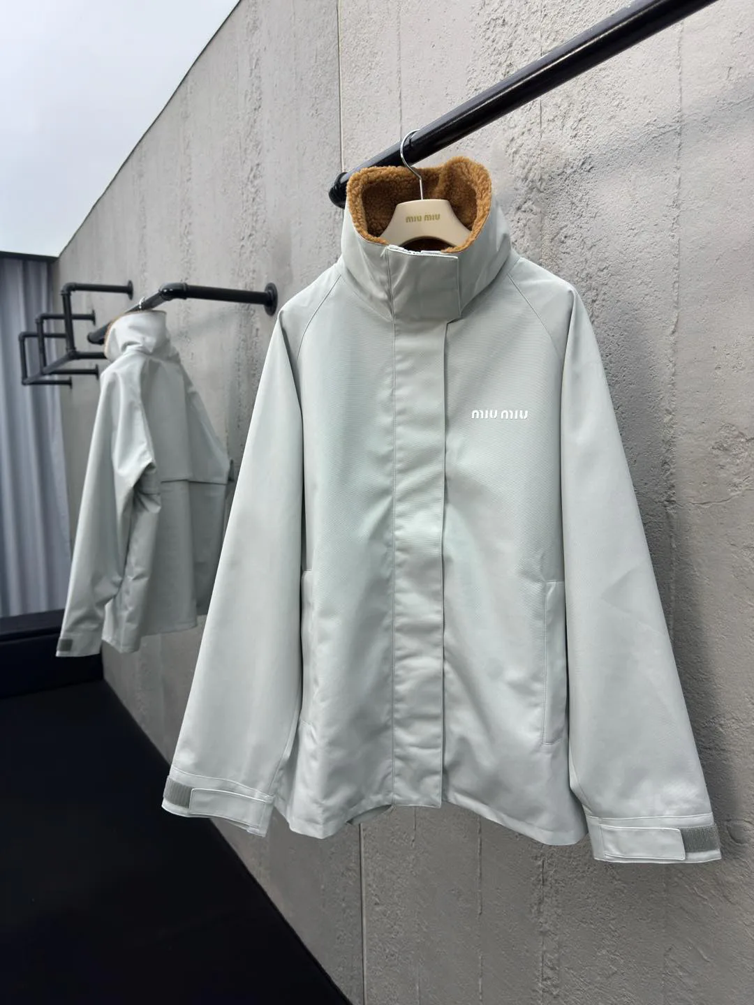 Куртки И Пуховики Женские Miu Miu 5981