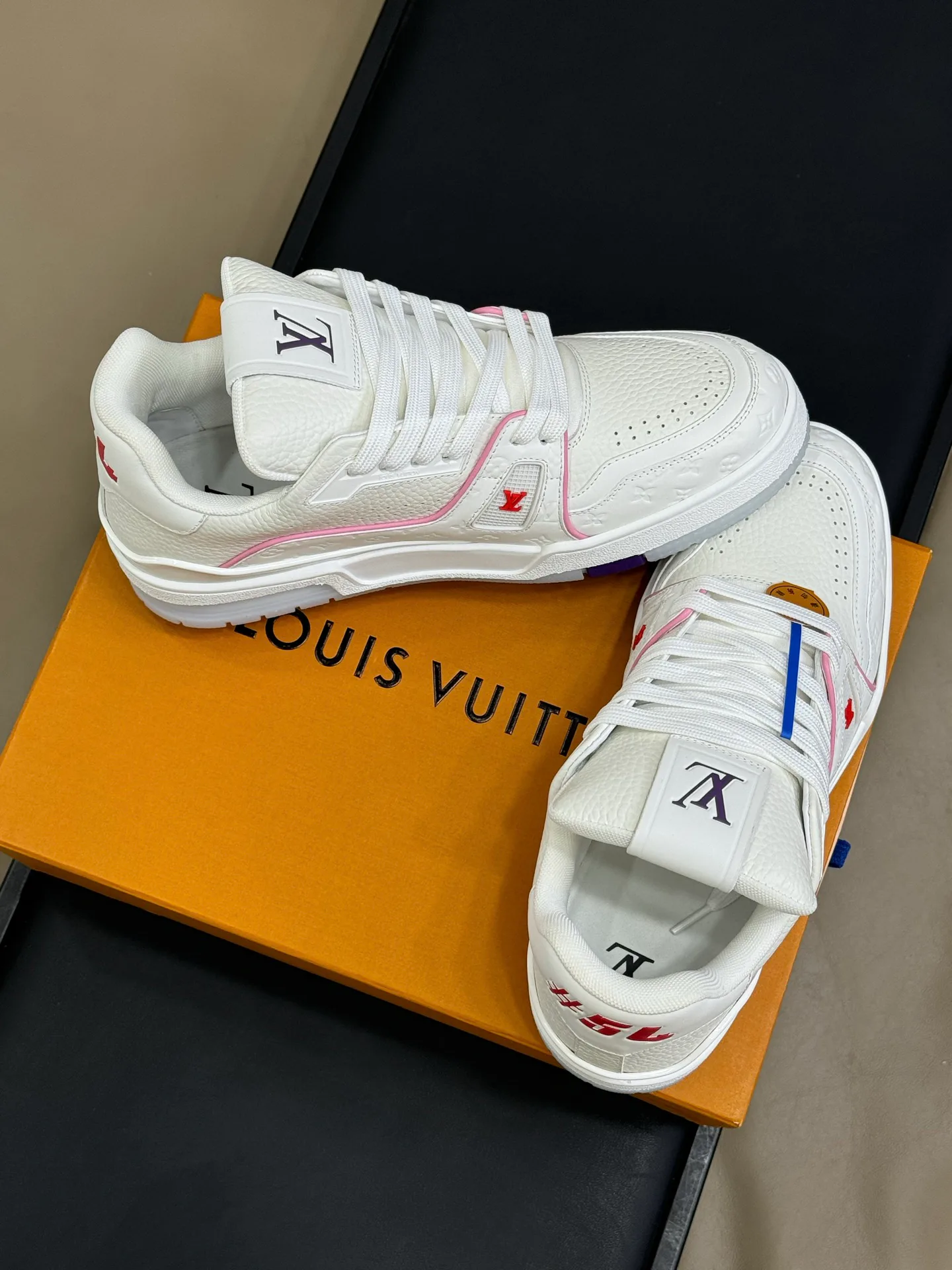 Кроссовки Женские Louis Vuitton 48654