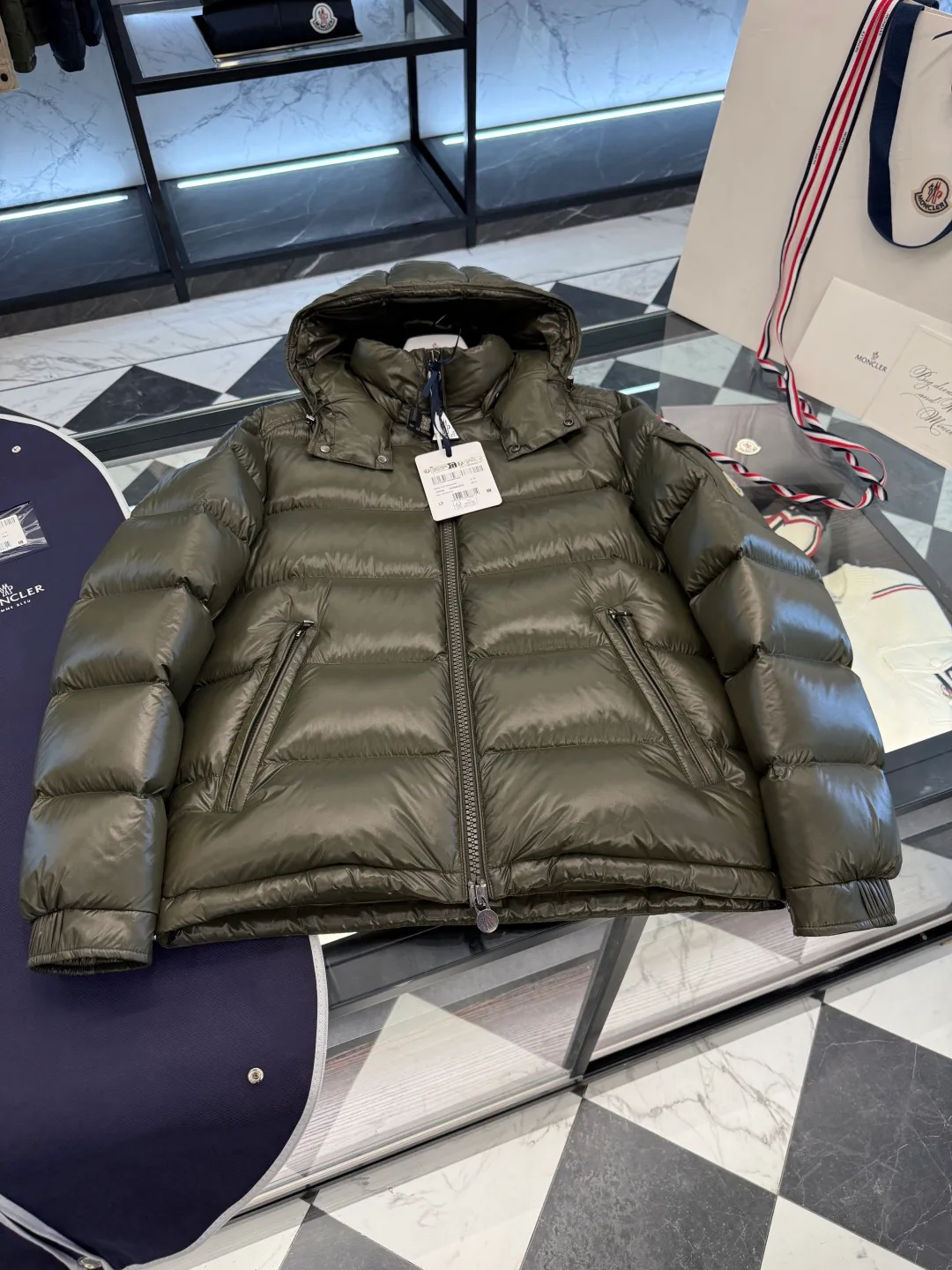 Куртки И Пуховики Женские Moncler 1694333
