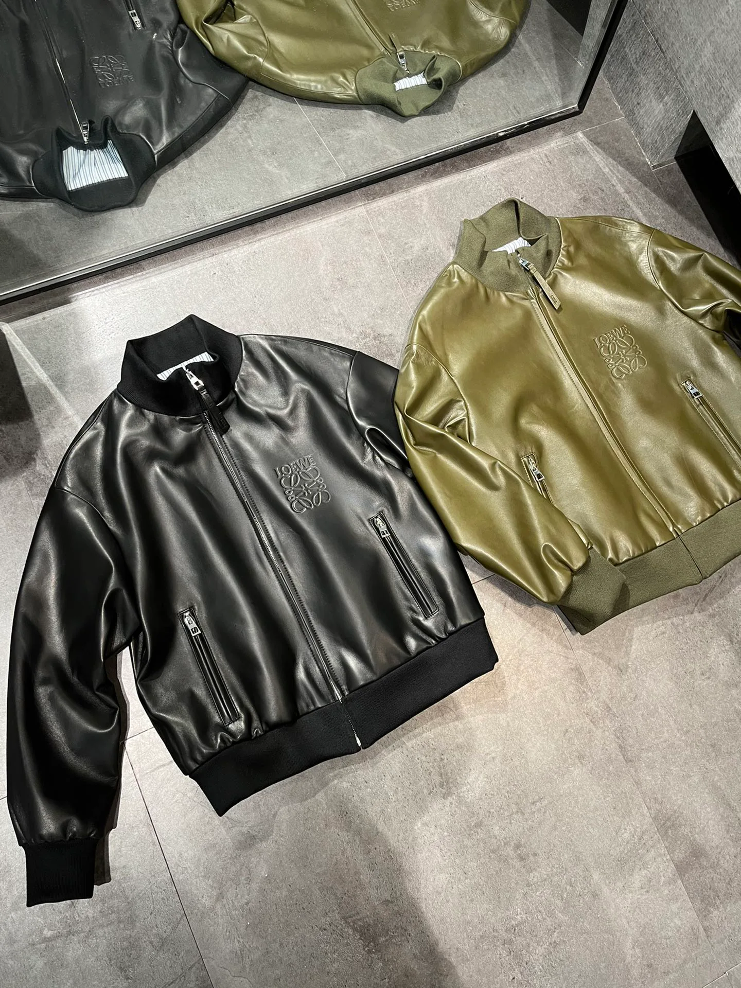 Кожаные Куртки И Дублёнки Мужские Loewe 11182577