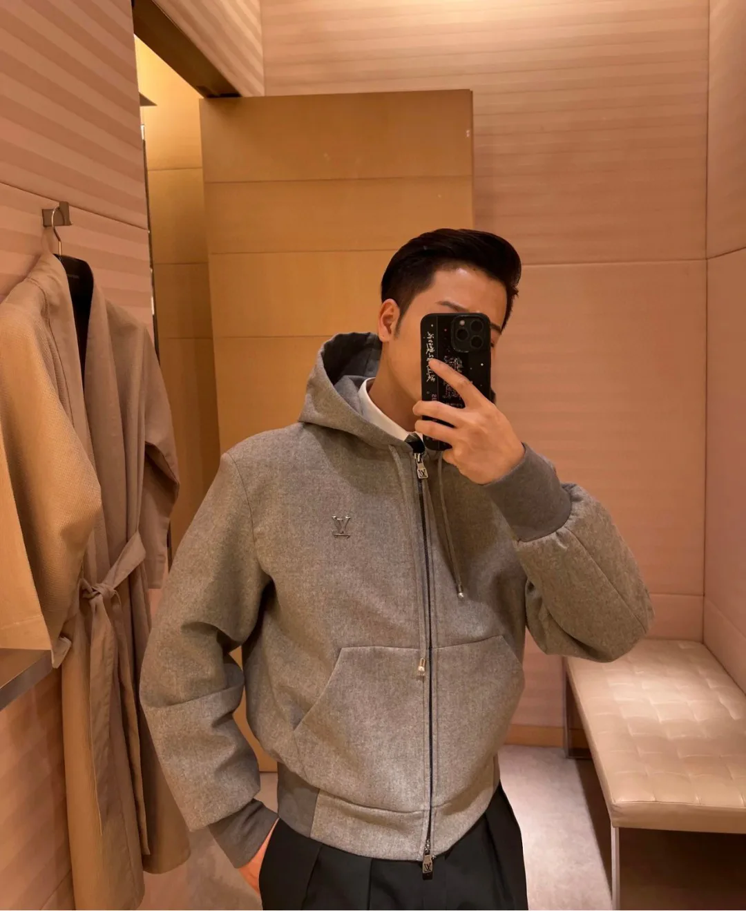 Куртки И Пуховики Мужские Louis Vuitton 6839626