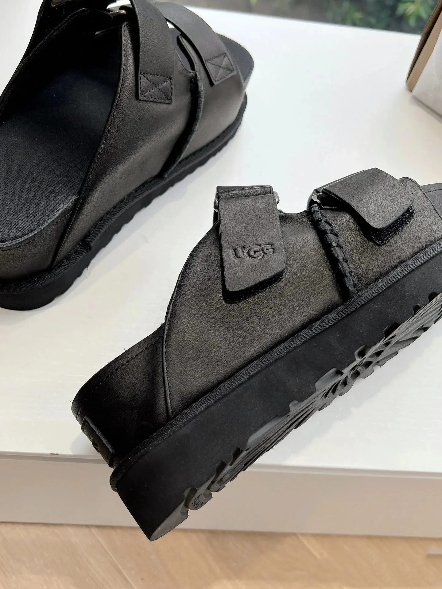 Шлепанцы Женские Ugg 302081