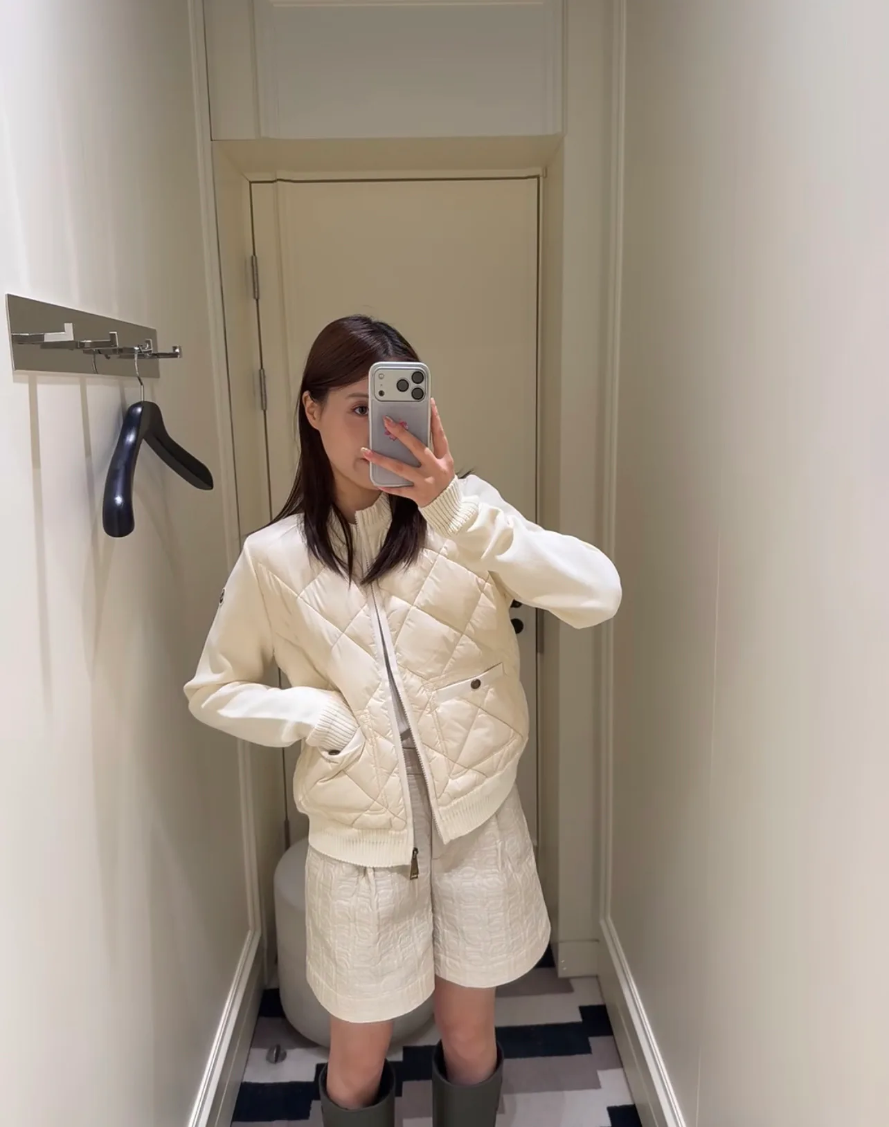 Куртки И Пуховики Женские Moncler 18030710