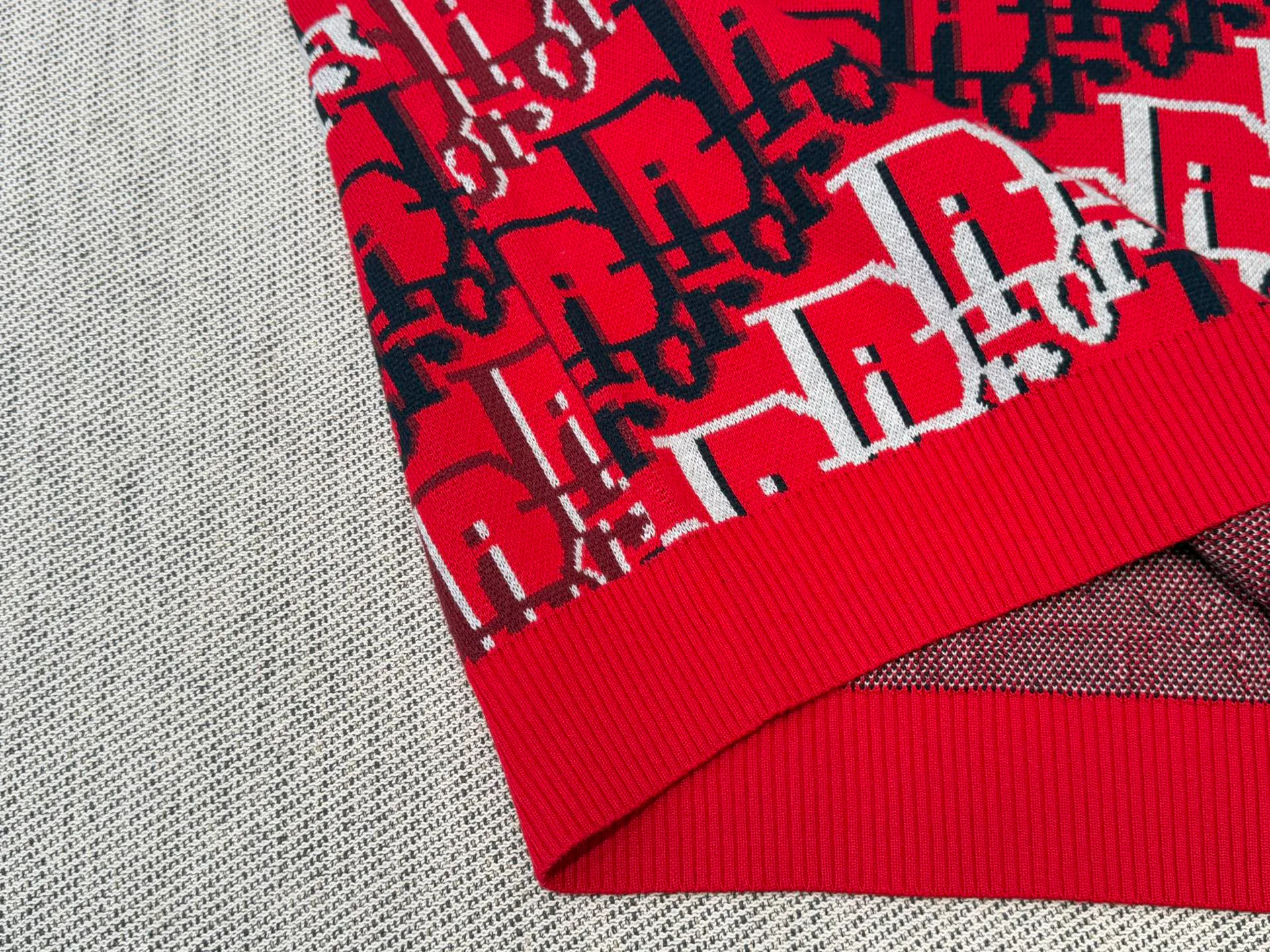 Джемперы И Свитеры Женские Christian Dior 1089530