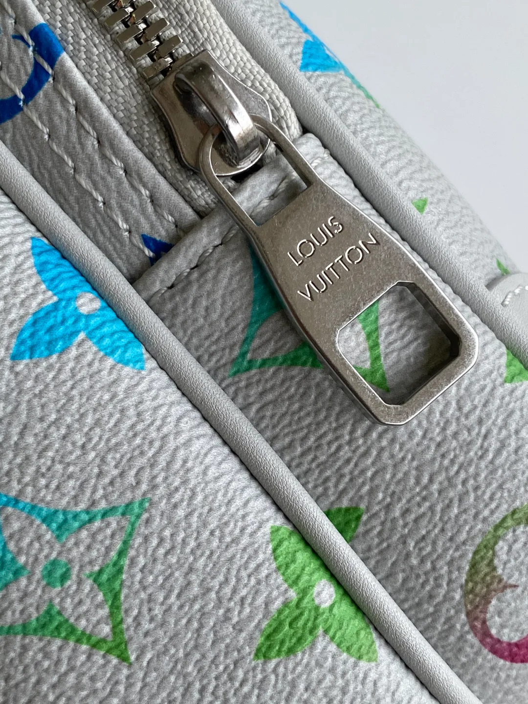 Классические Сумки Женские Louis Vuitton 11185393