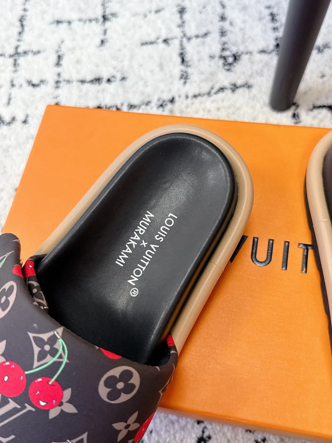 Шлепанцы Женские Louis Vuitton 1752817