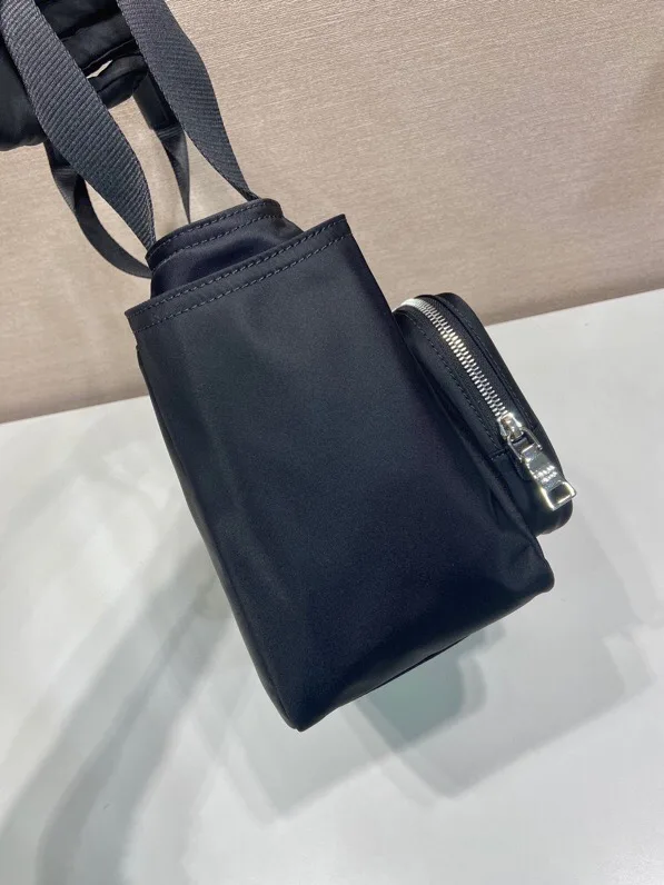 Классические Сумки Женские Prada 11872162