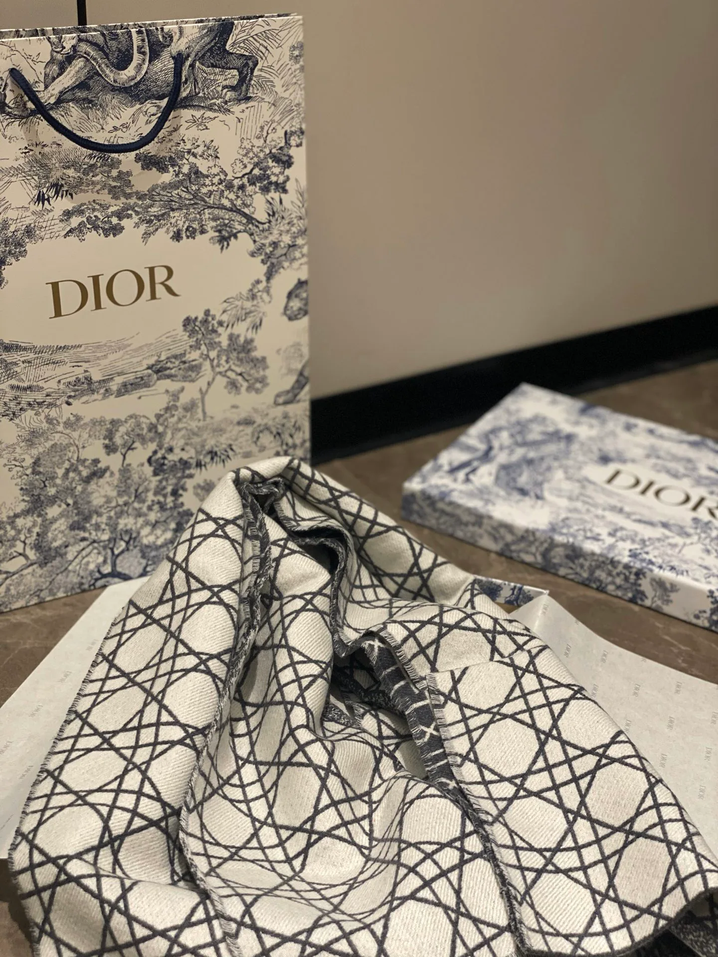 Шарфы Christian Dior 436110