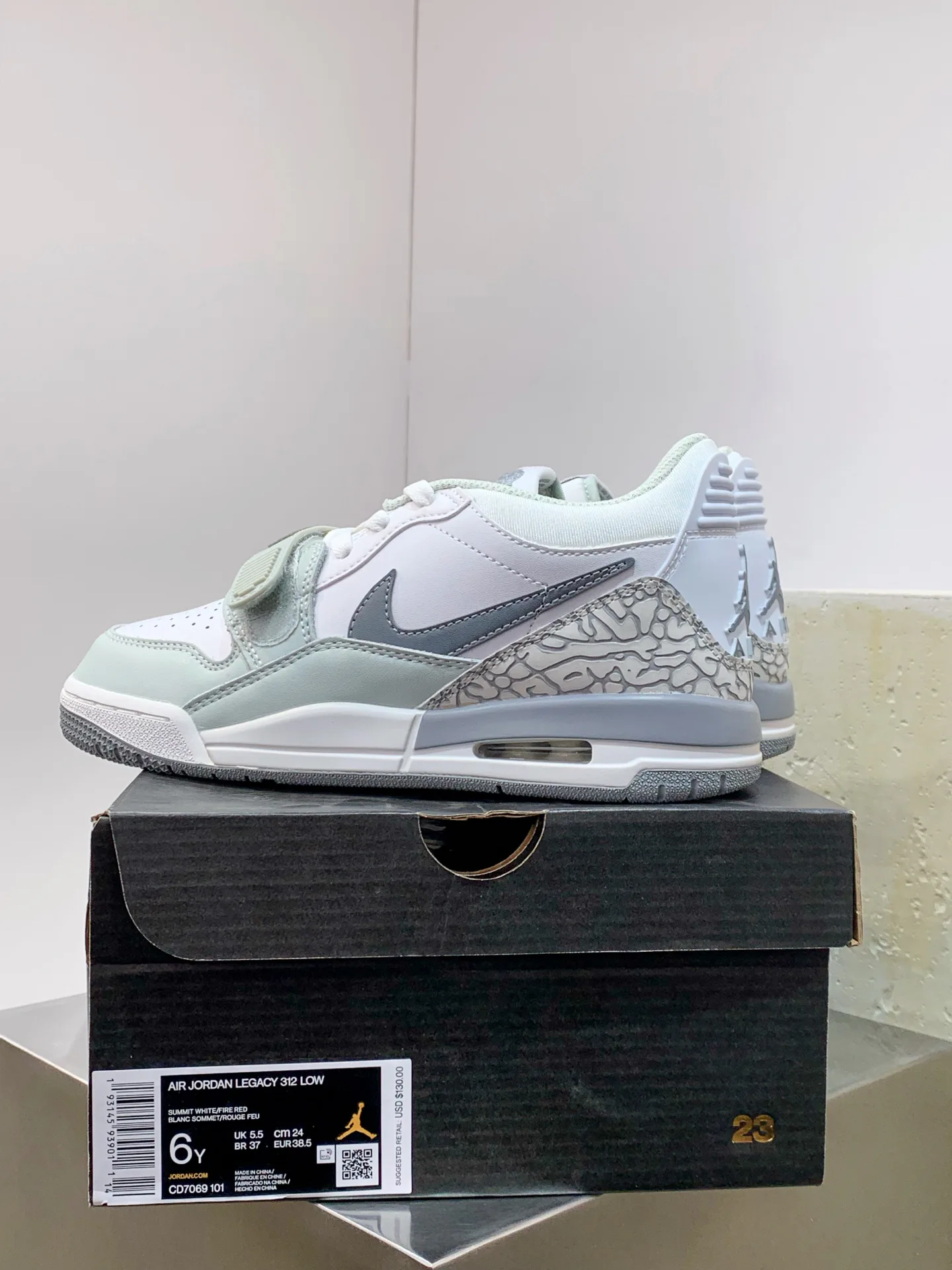 Кроссовки Женские Air Jordan 5025155