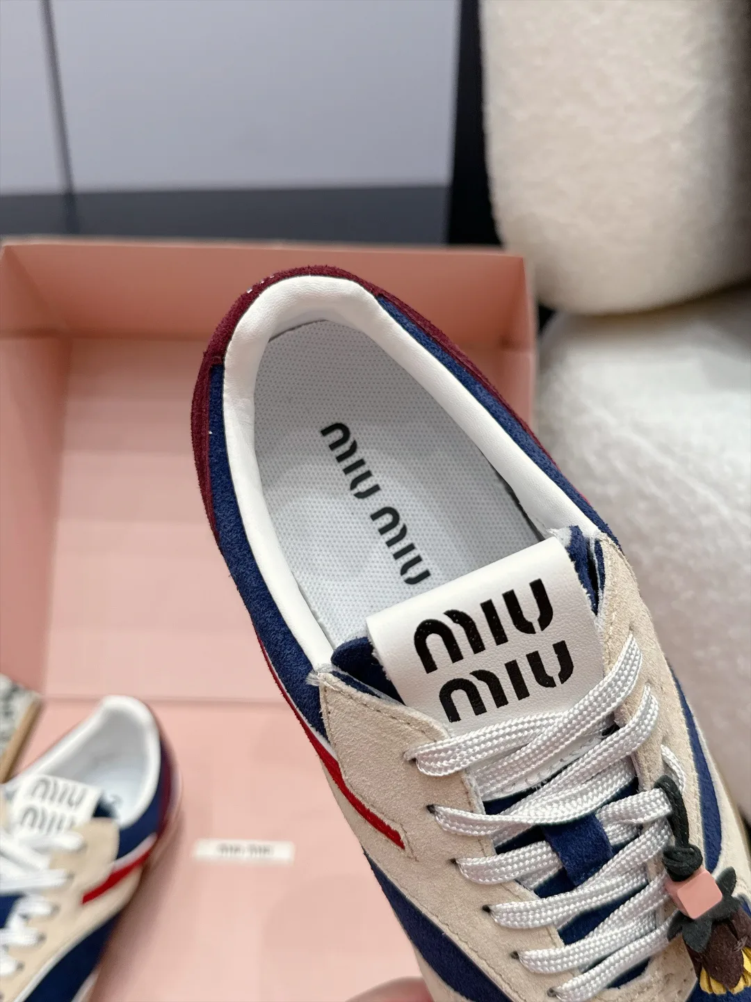 Кроссовки Женские Miu Miu 18505447