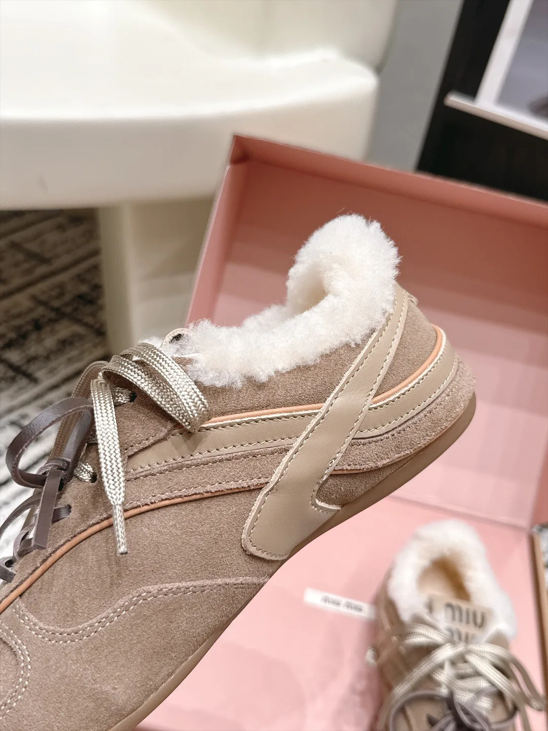Кроссовки Женские Miu Miu 18490663