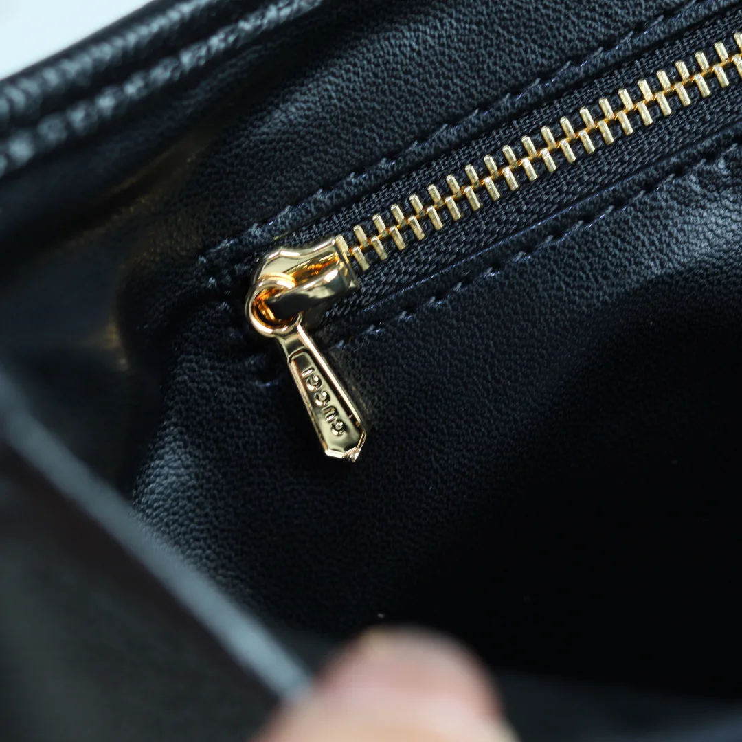Классические Сумки Женские Gucci 12960225