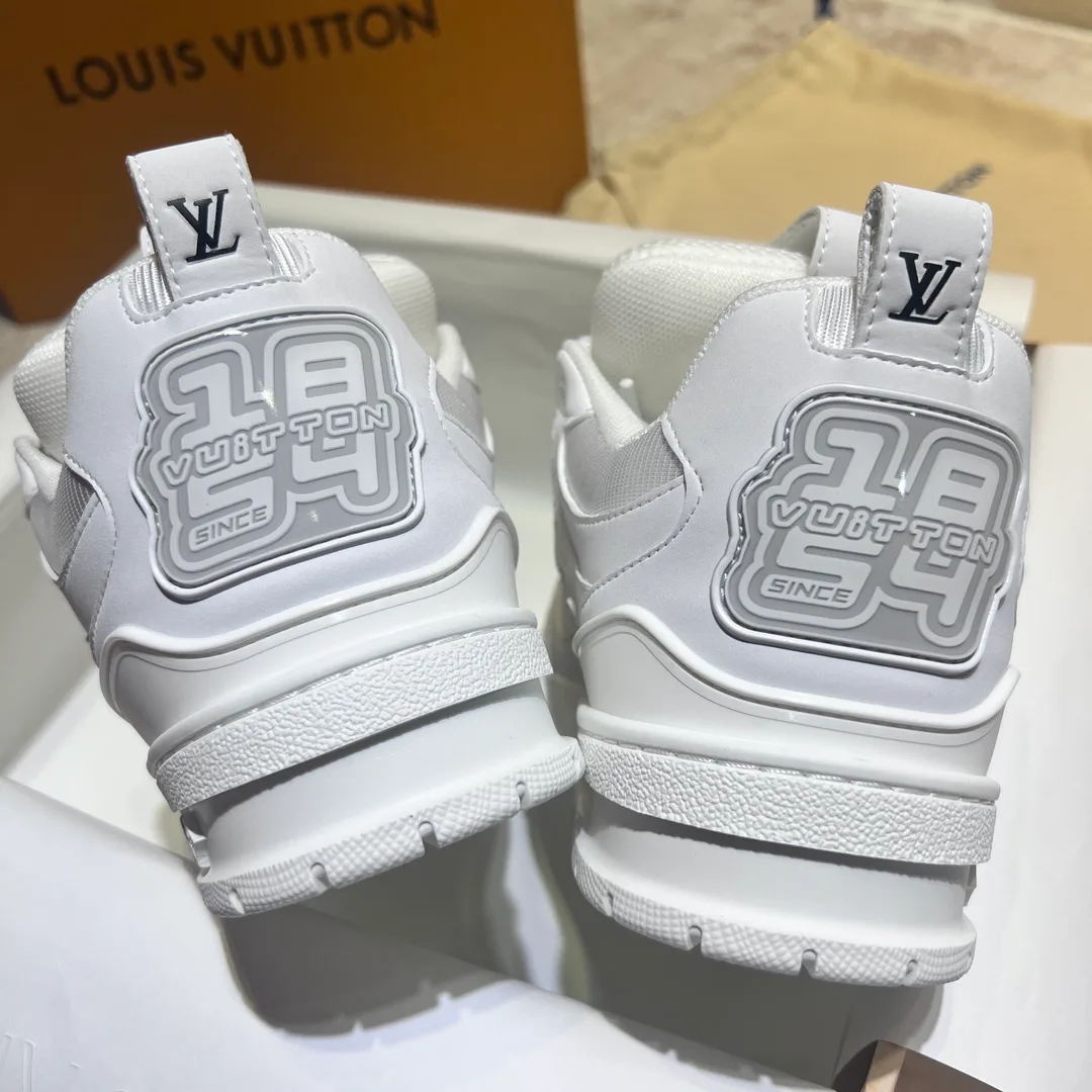 Кроссовки Женские Louis Vuitton 1961268