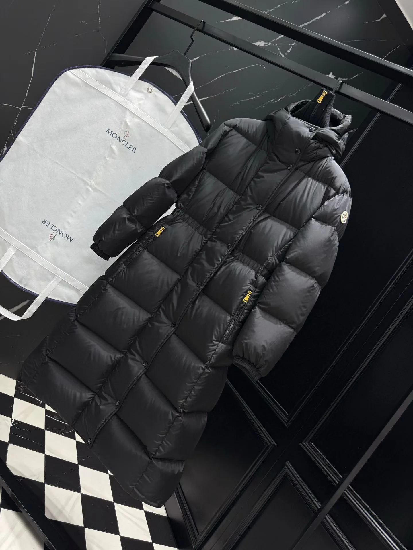 Куртки И Пуховики Женские Moncler 4963700