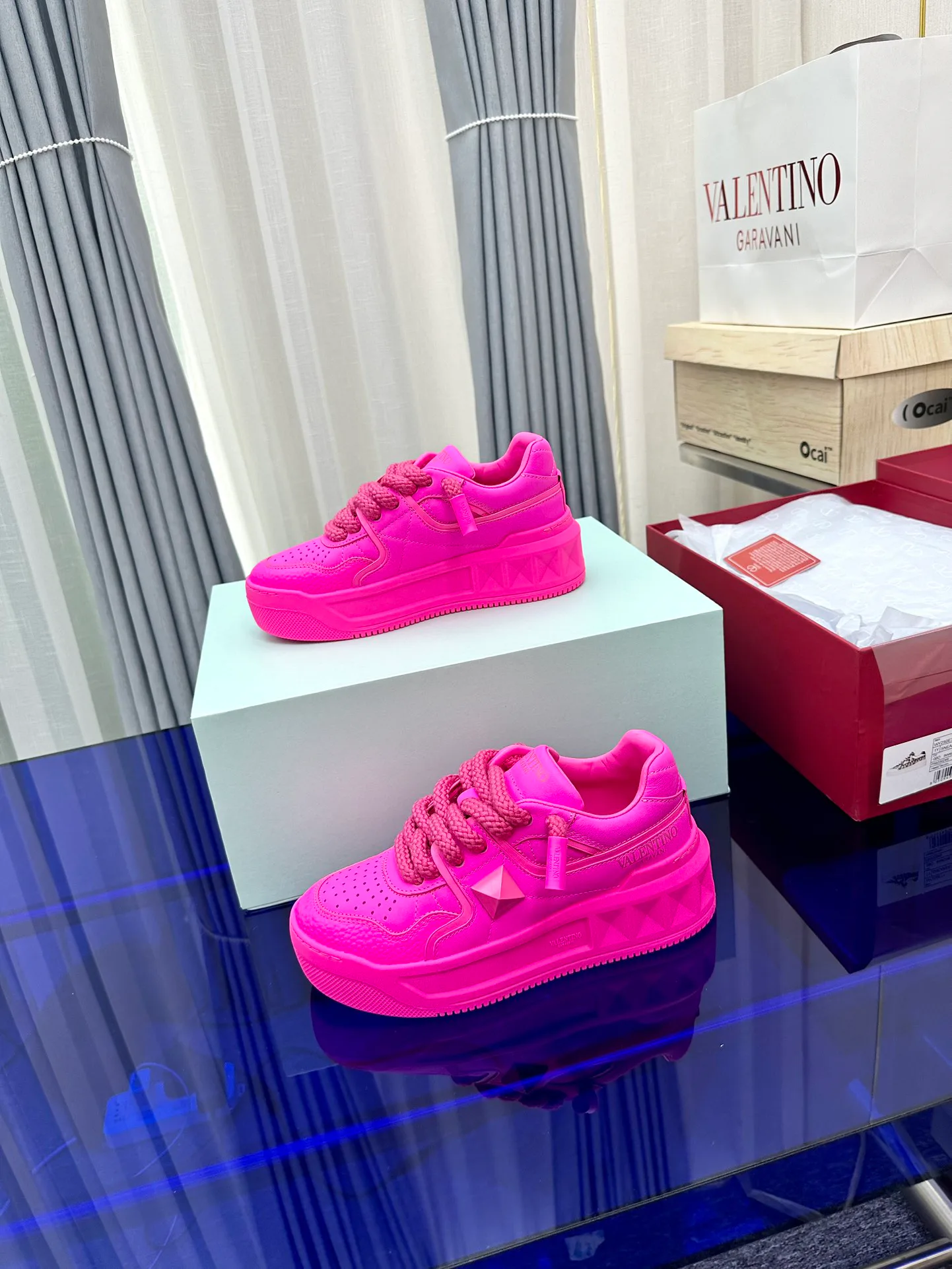 Кроссовки Женские Valentino 17948609