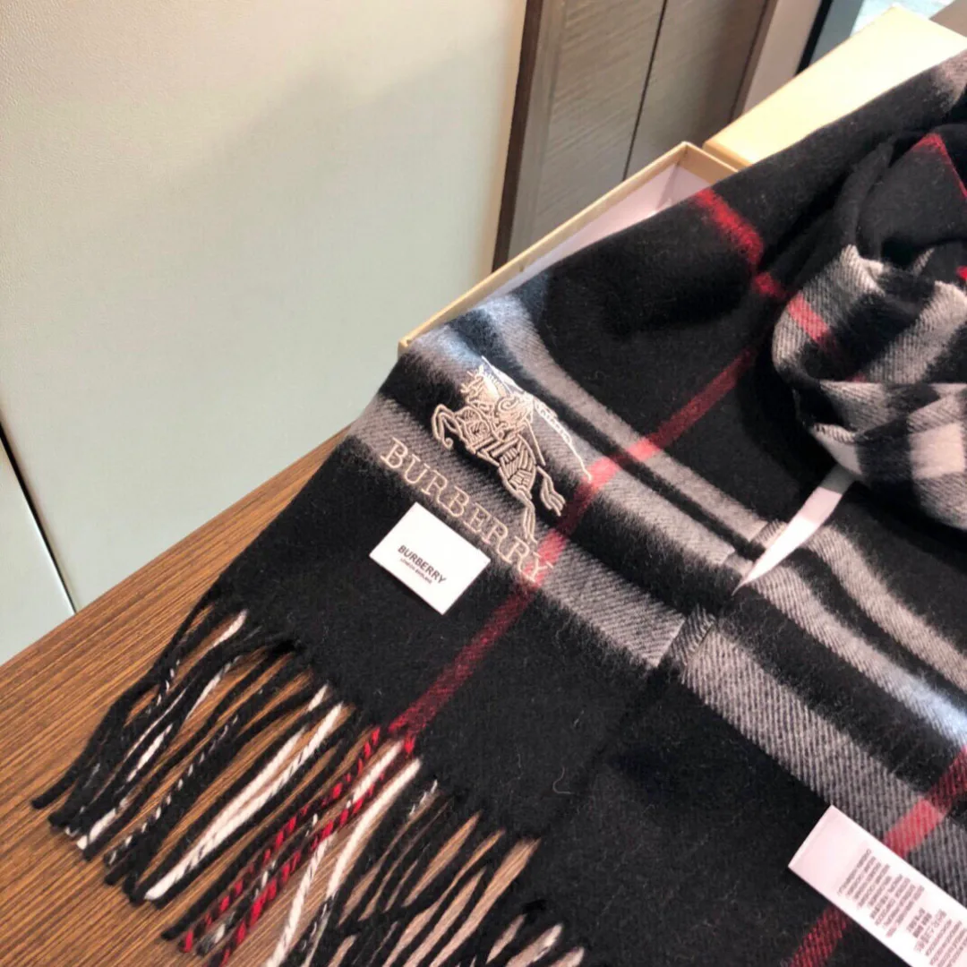 Шарфы Burberry 588276