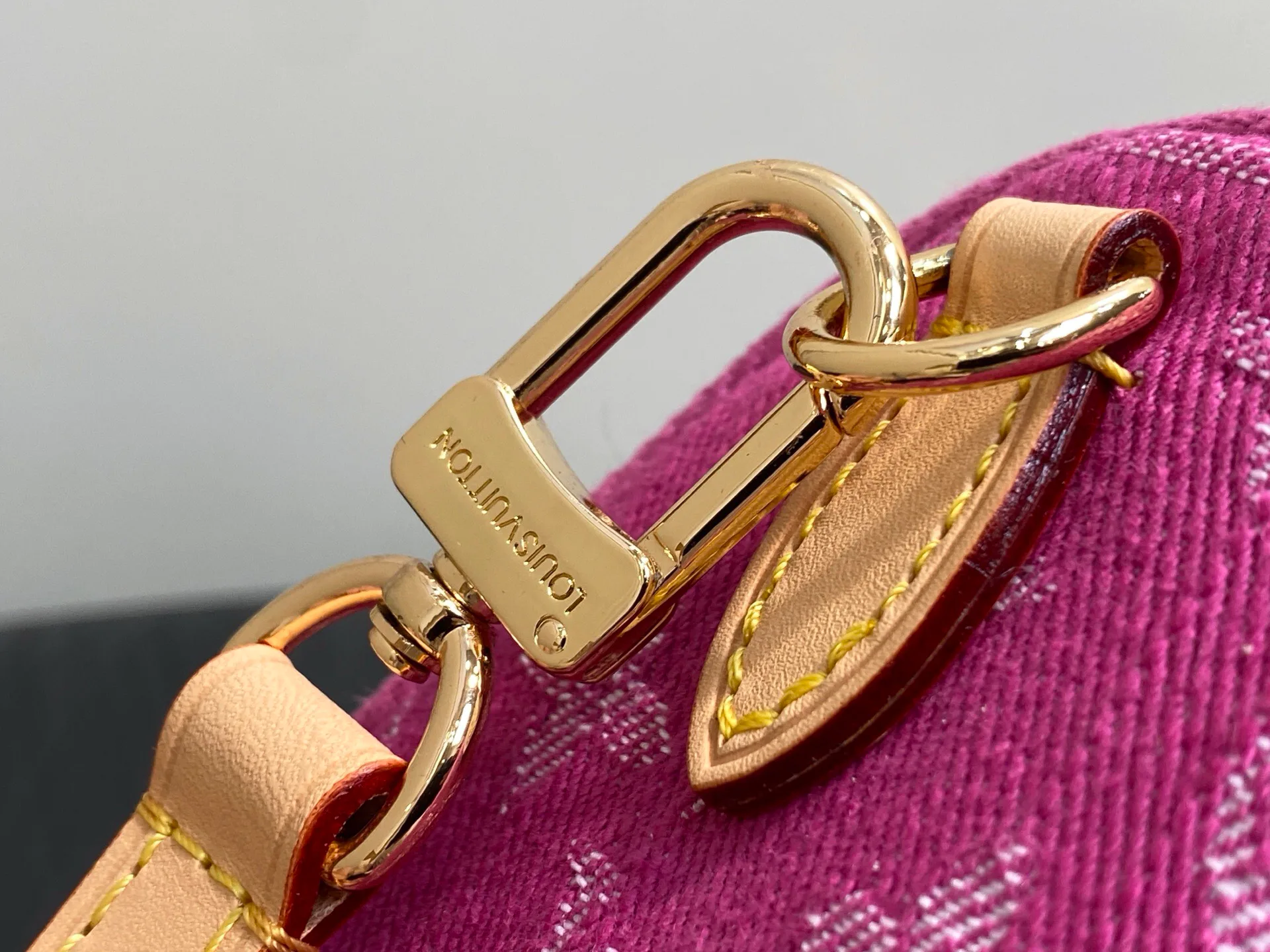 Сумки На Ремне Женские Louis Vuitton 11778125
