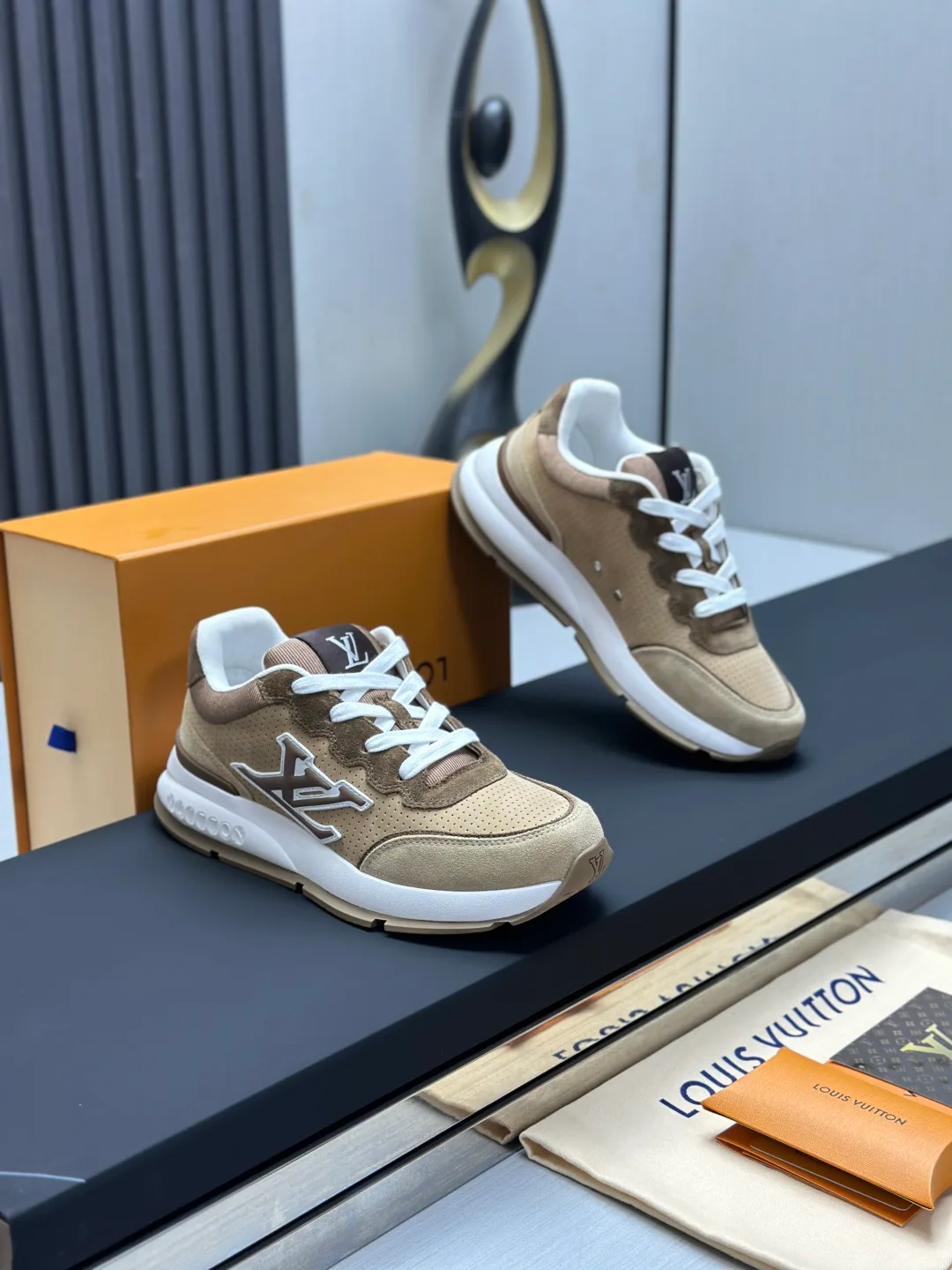 Кроссовки Мужские Louis Vuitton 198352