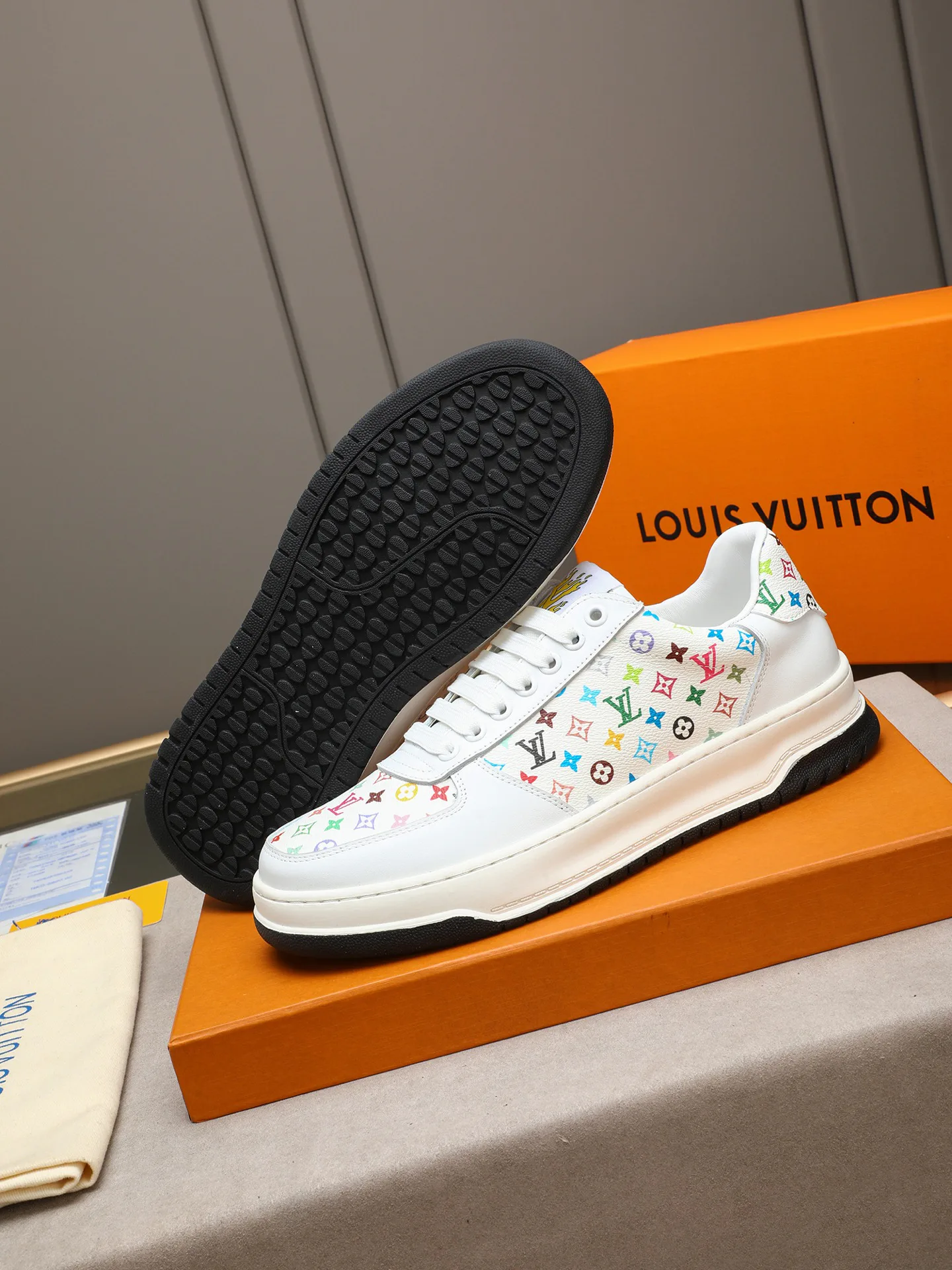 Кроссовки Мужские Louis Vuitton 497999