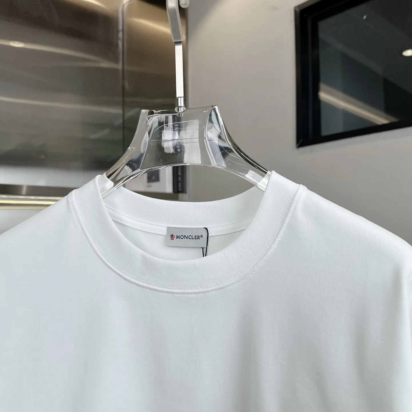 Футболки Женские Moncler 9893