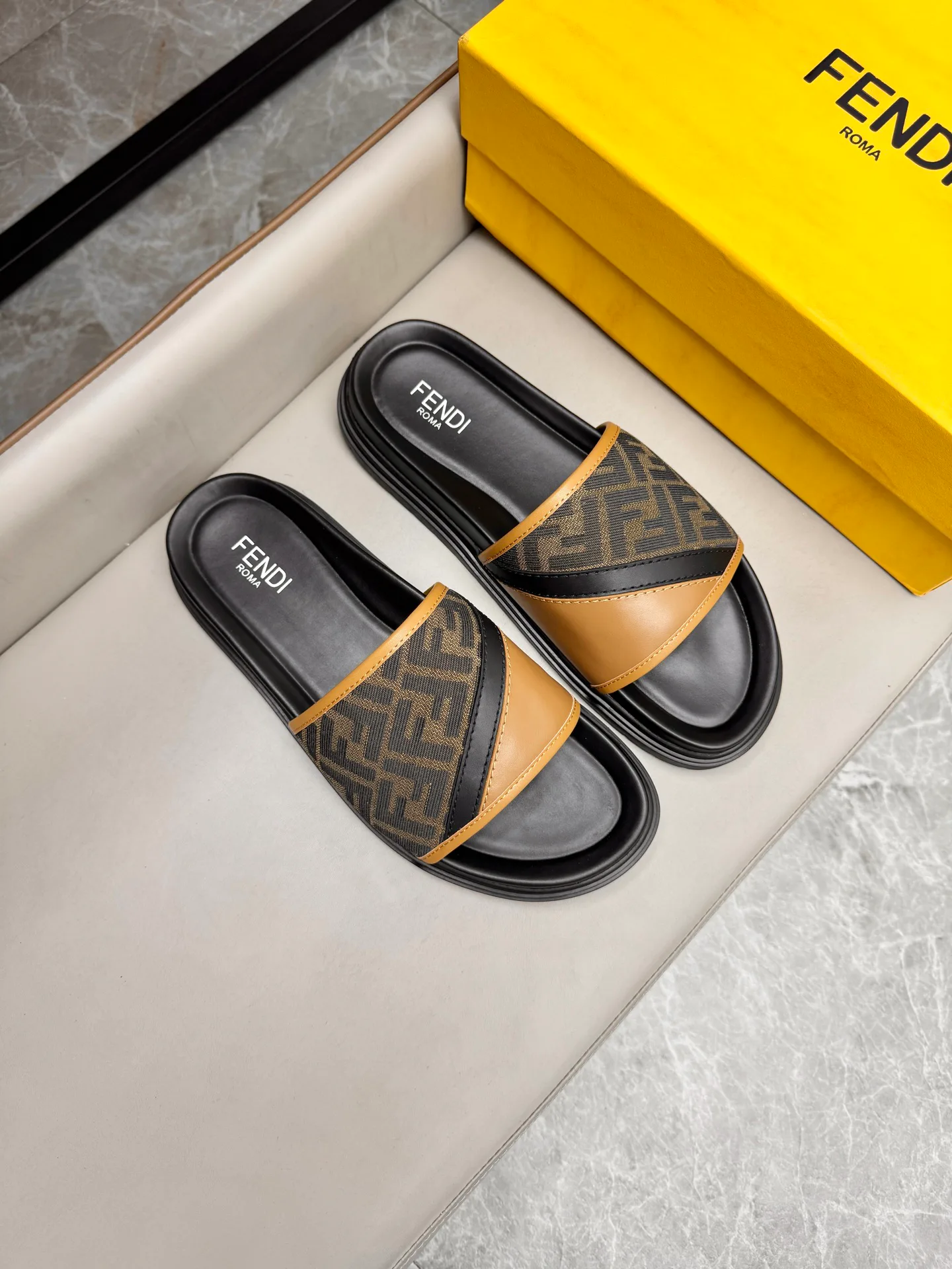 Шлепанцы Мужские Fendi 29091