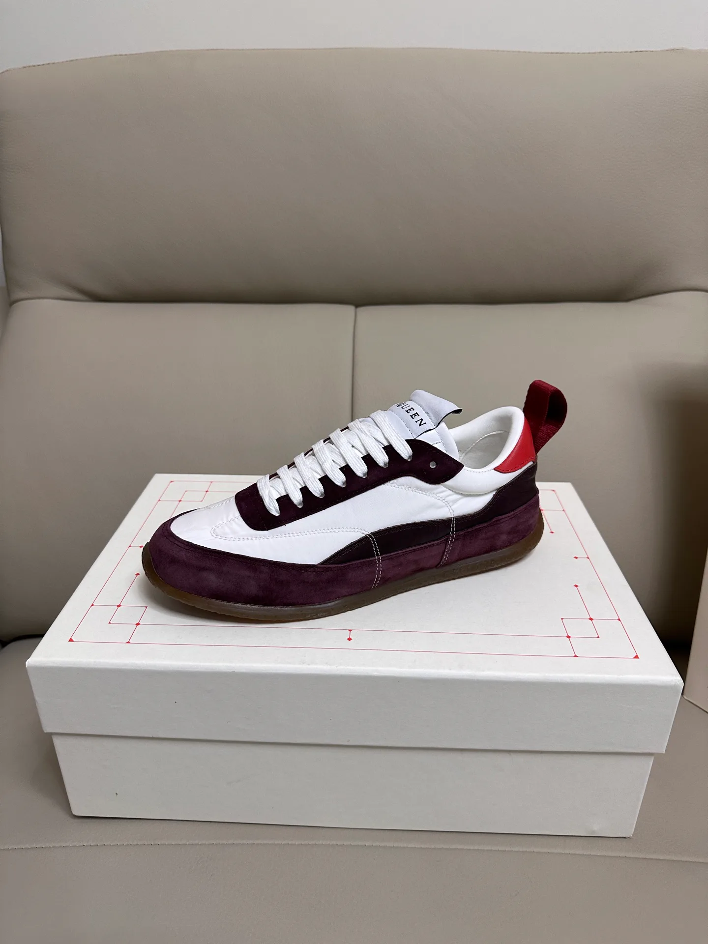 Кроссовки Женские Alexander Mcqueen 18616756