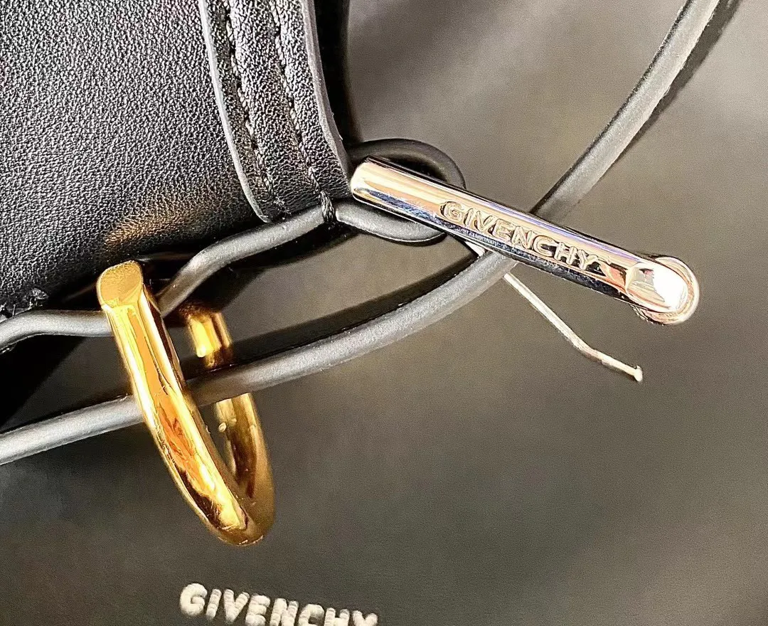 Сумки На Ремне Женские Givenchy 445247