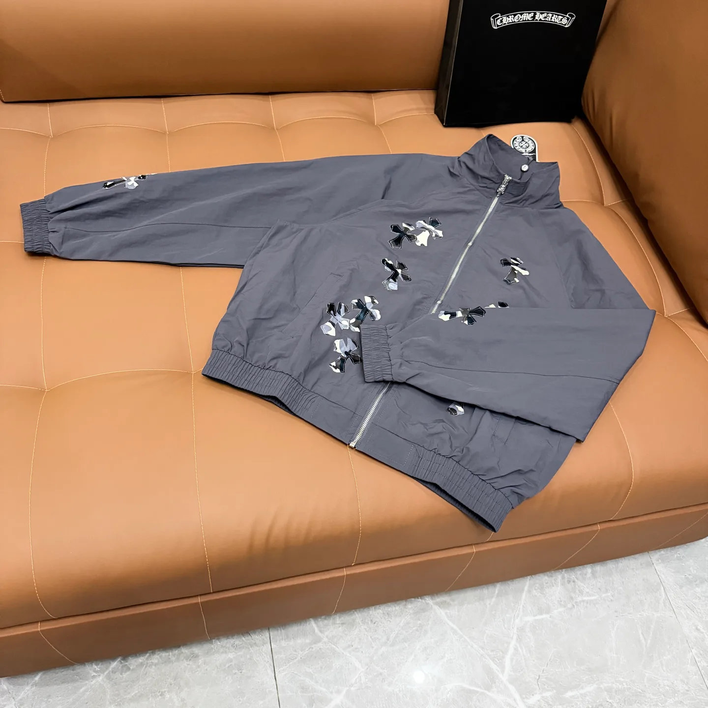 Куртки И Пуховики Женские Chrome Hearts 18607133