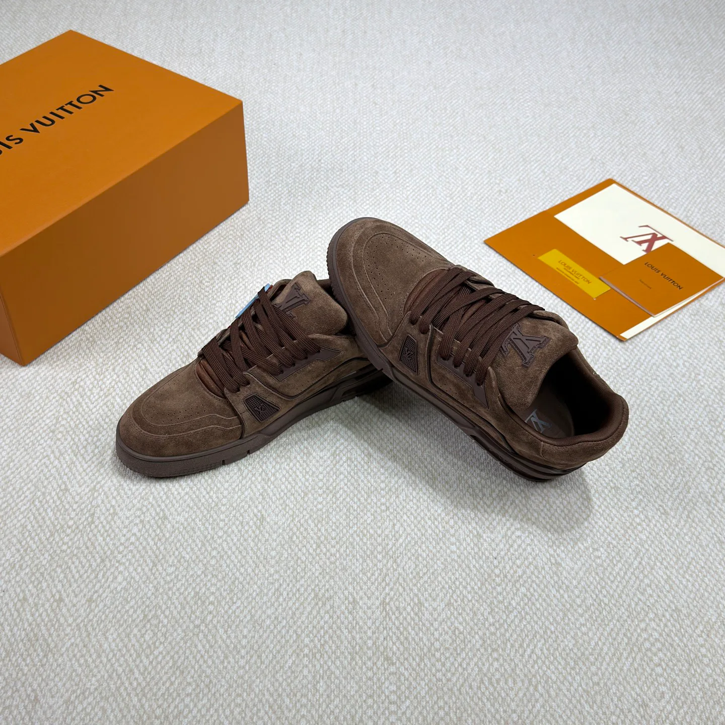Кроссовки Мужские Louis Vuitton 18892457