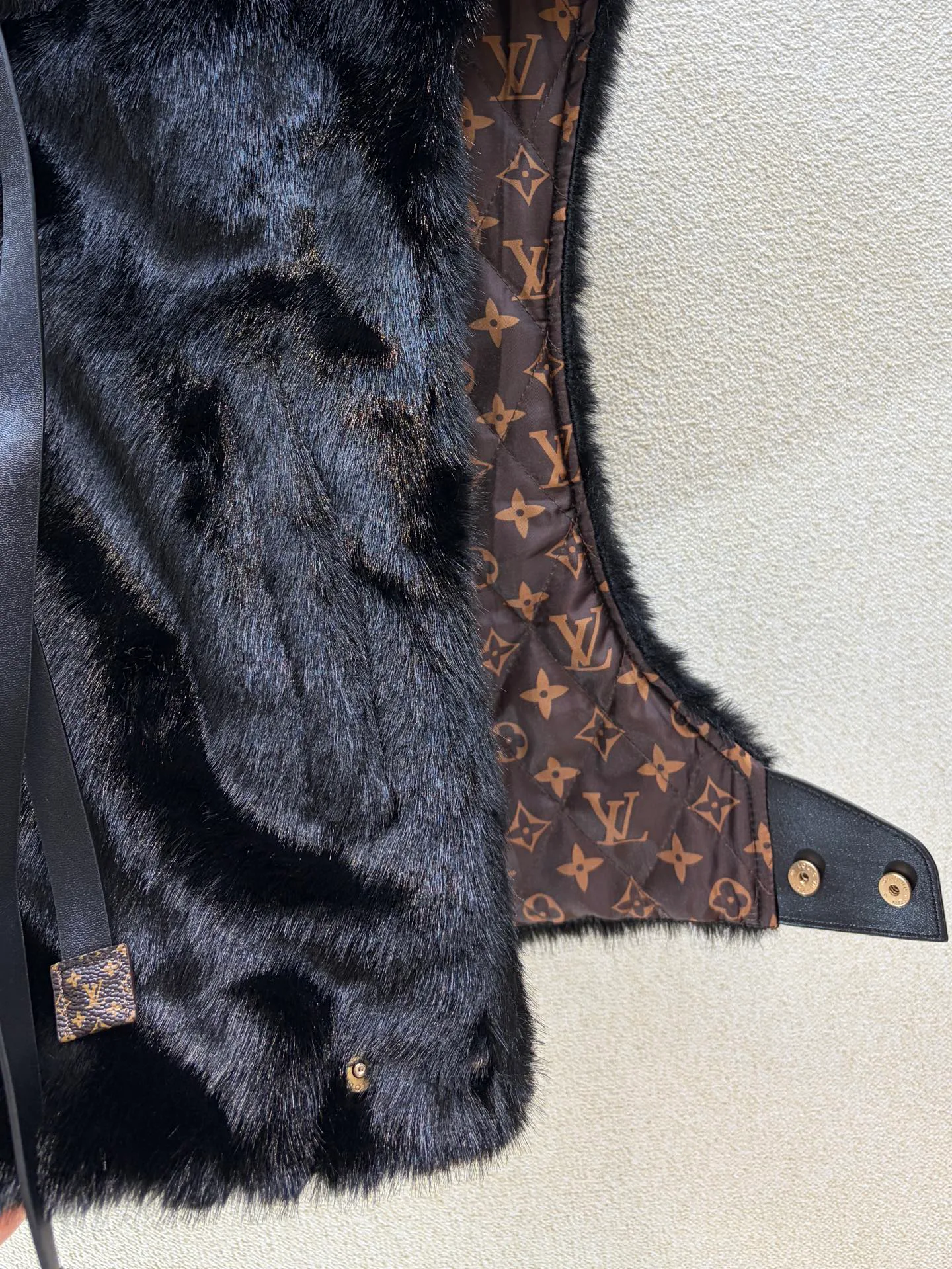 Жилеты Женские Louis Vuitton 18407834