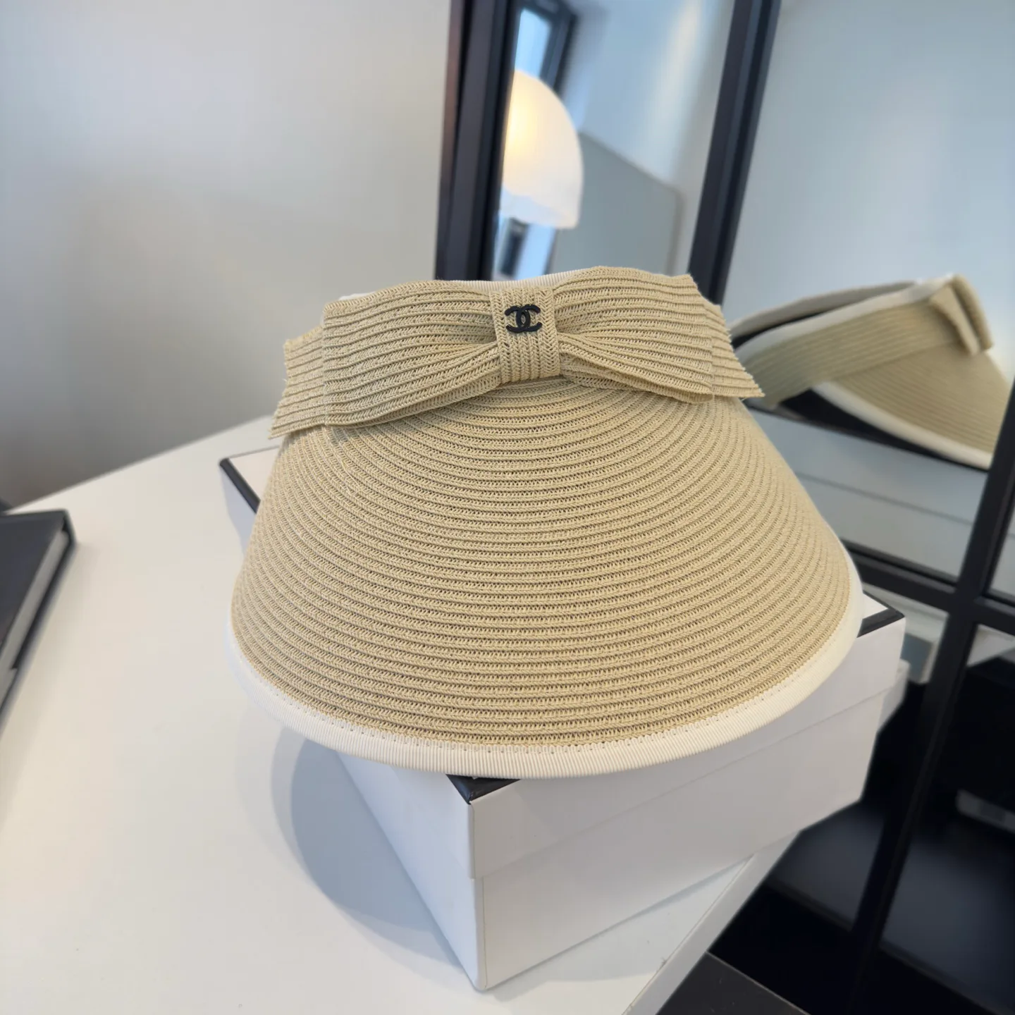 Головные Уборы Chanel 12349311