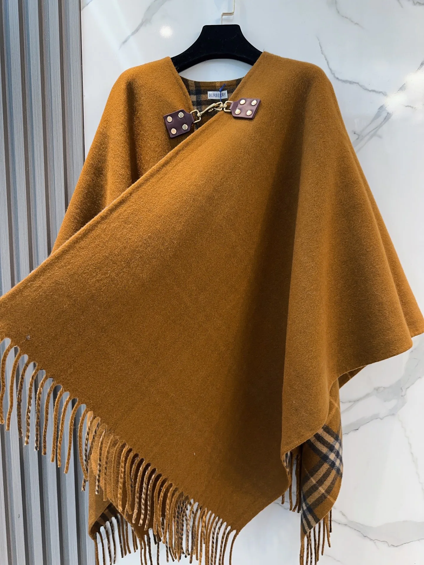 Пальто Женские Burberry 18401229