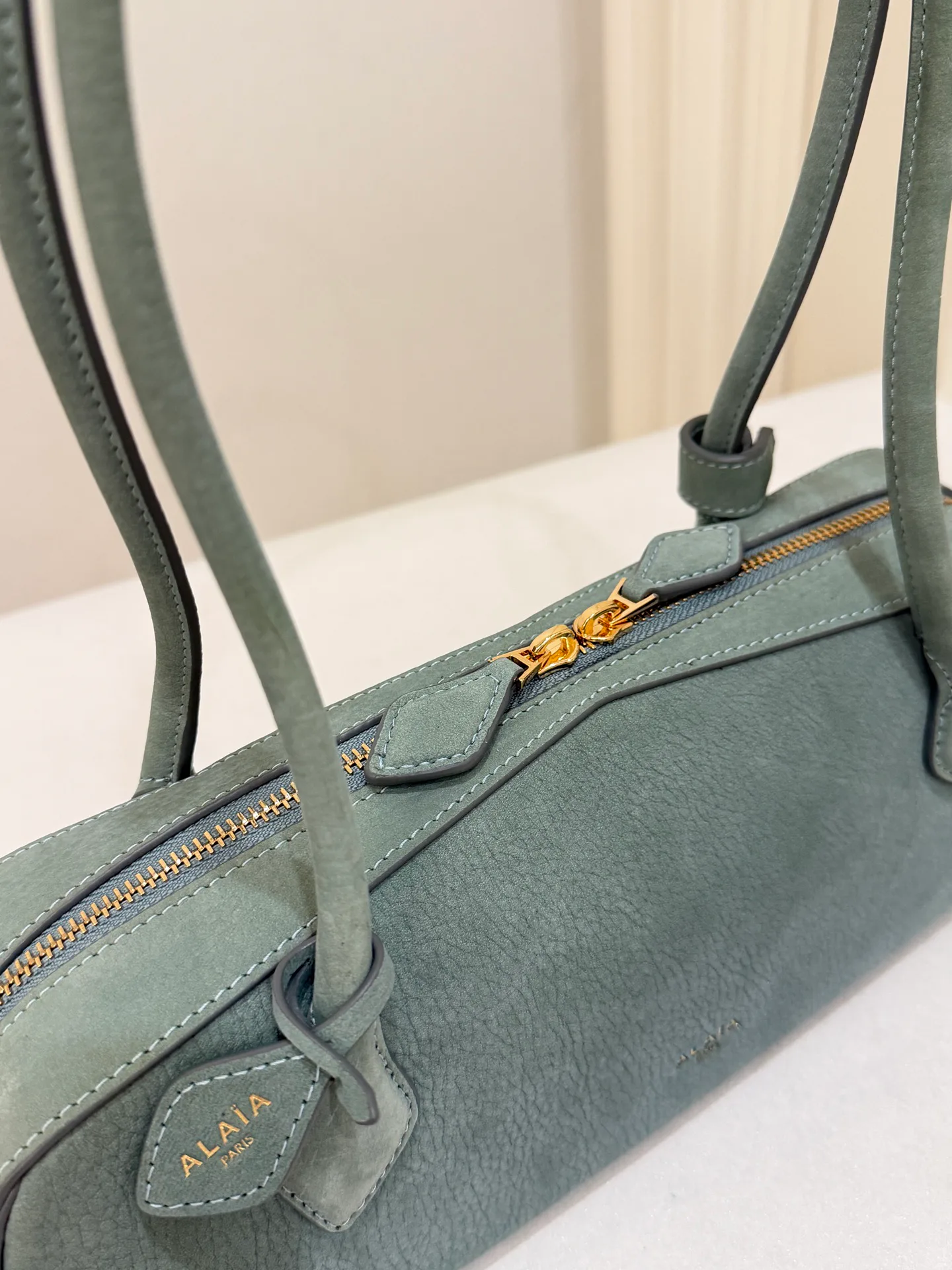 Классические Сумки Женские Alaia 9166492