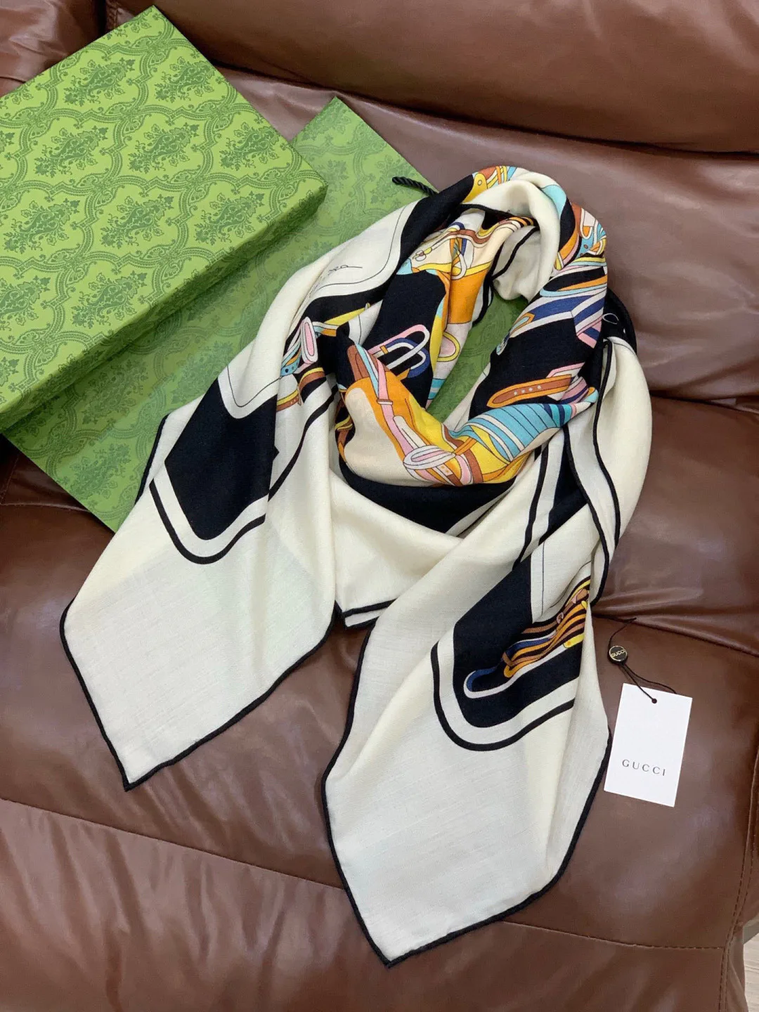 Шарфы Gucci 895186