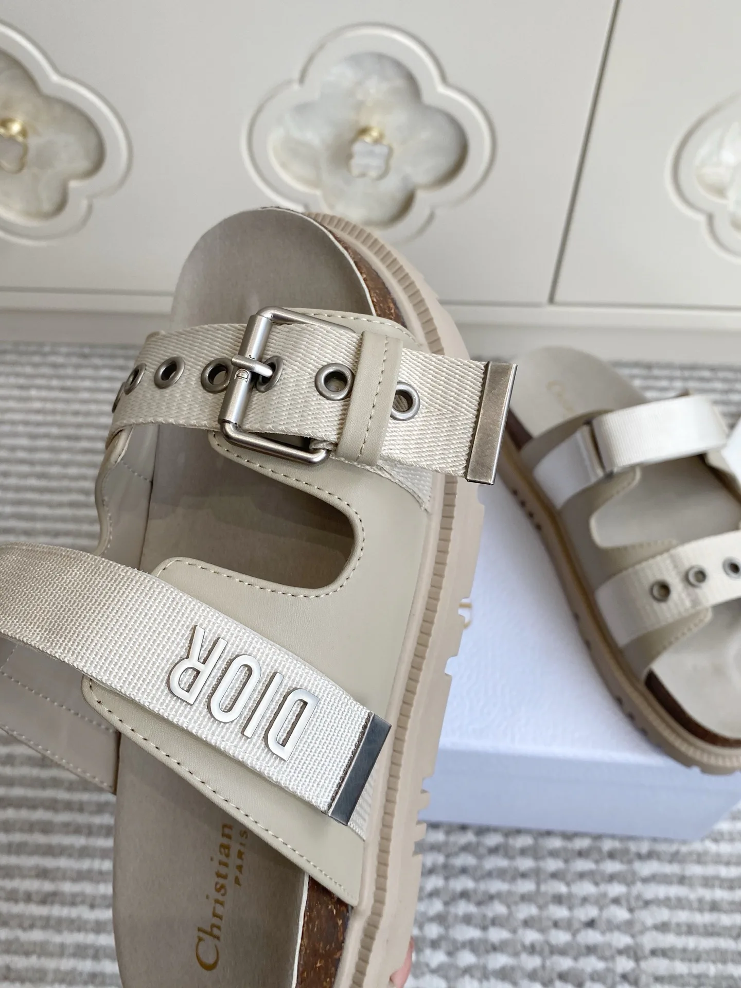 Сандалии Женские Christian Dior 12958190