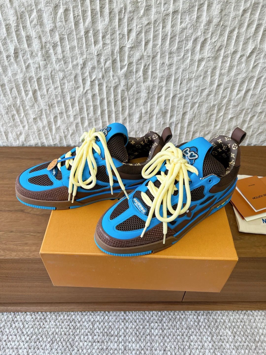 Кроссовки Женские Louis Vuitton 9462286