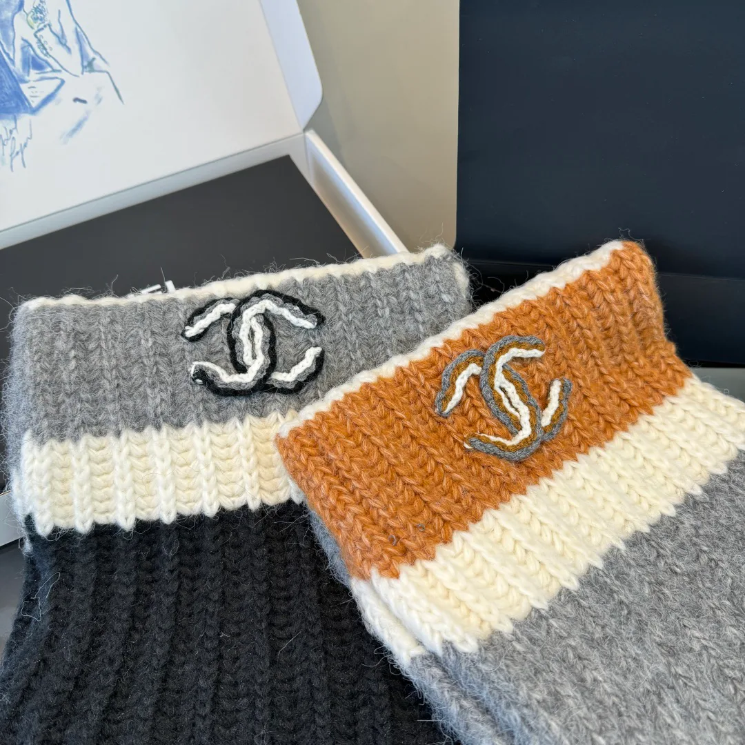 Шарфы Chanel 18627309