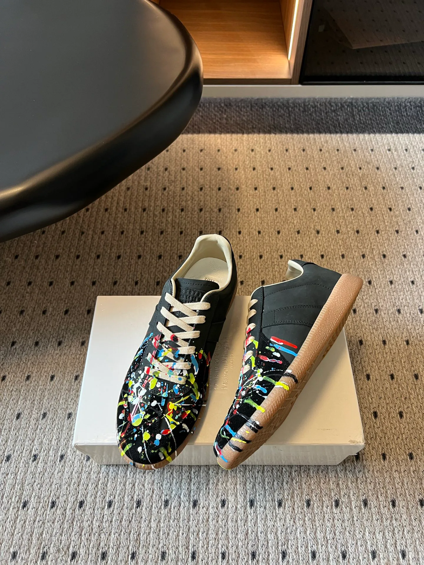 Кроссовки Женские Maison Margiela 17568905