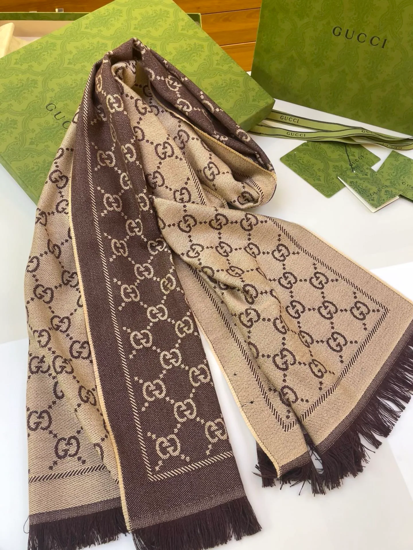 Шарфы Gucci 416869