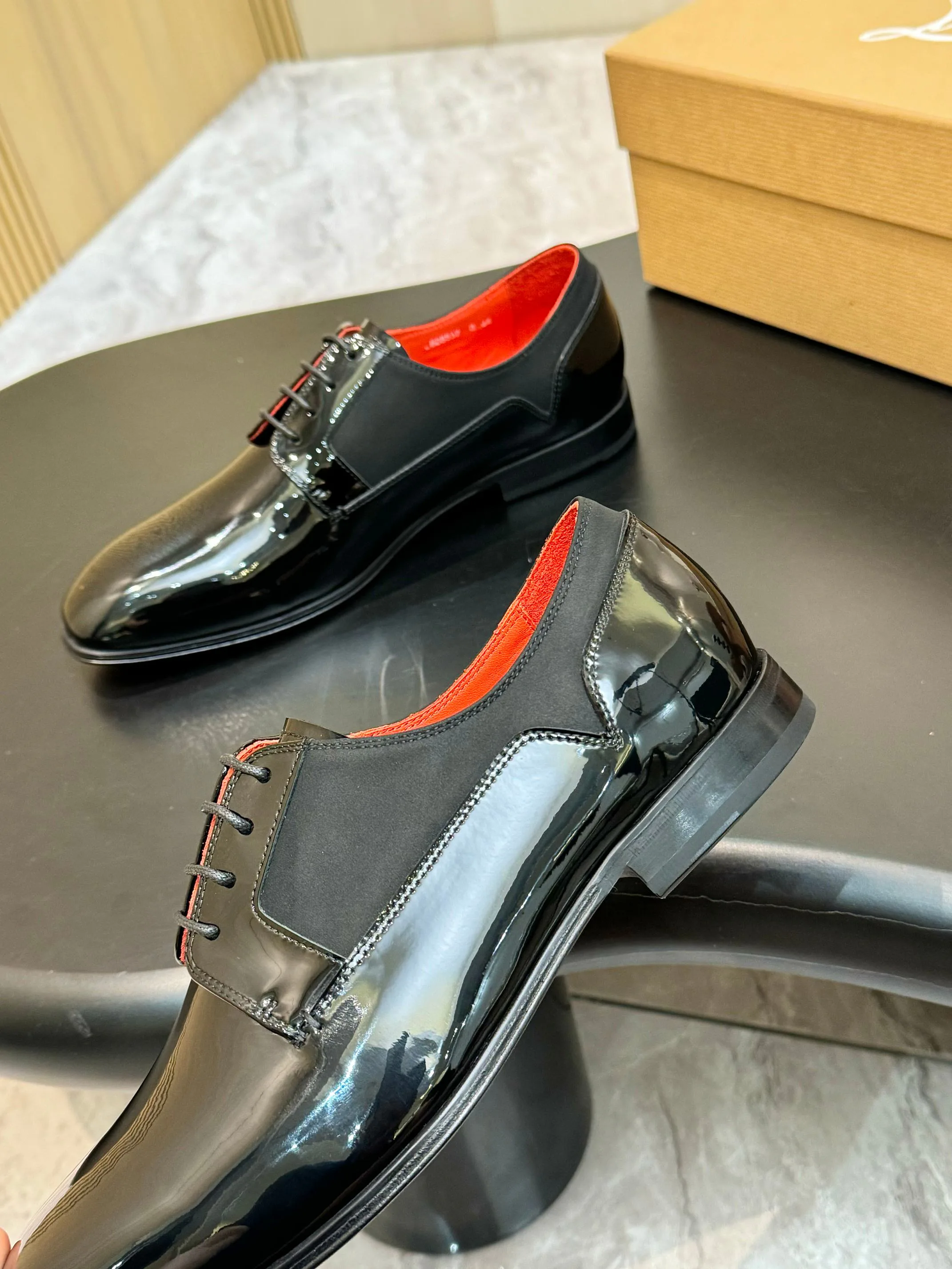 Лоферы И Туфли Мужские Christian Louboutin 18117240