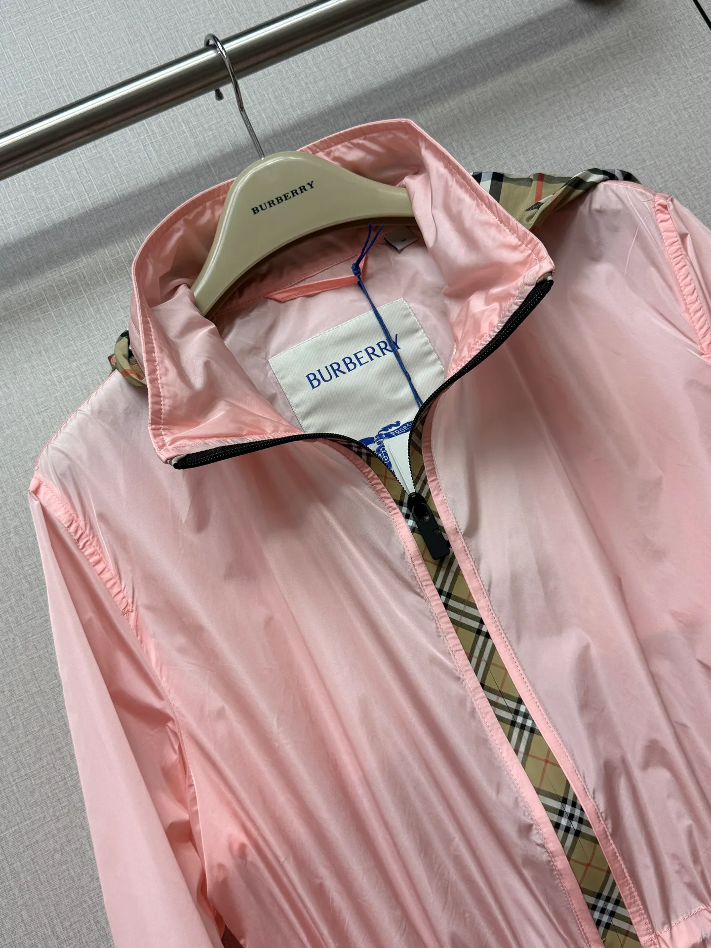 Куртки И Пуховики Женские Burberry 12687072