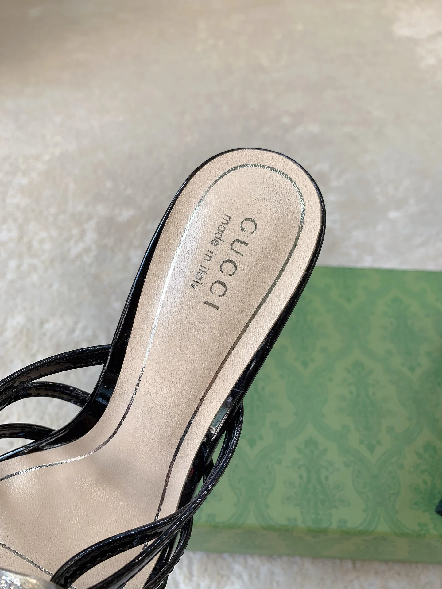 Босоножки Женские Gucci 819776