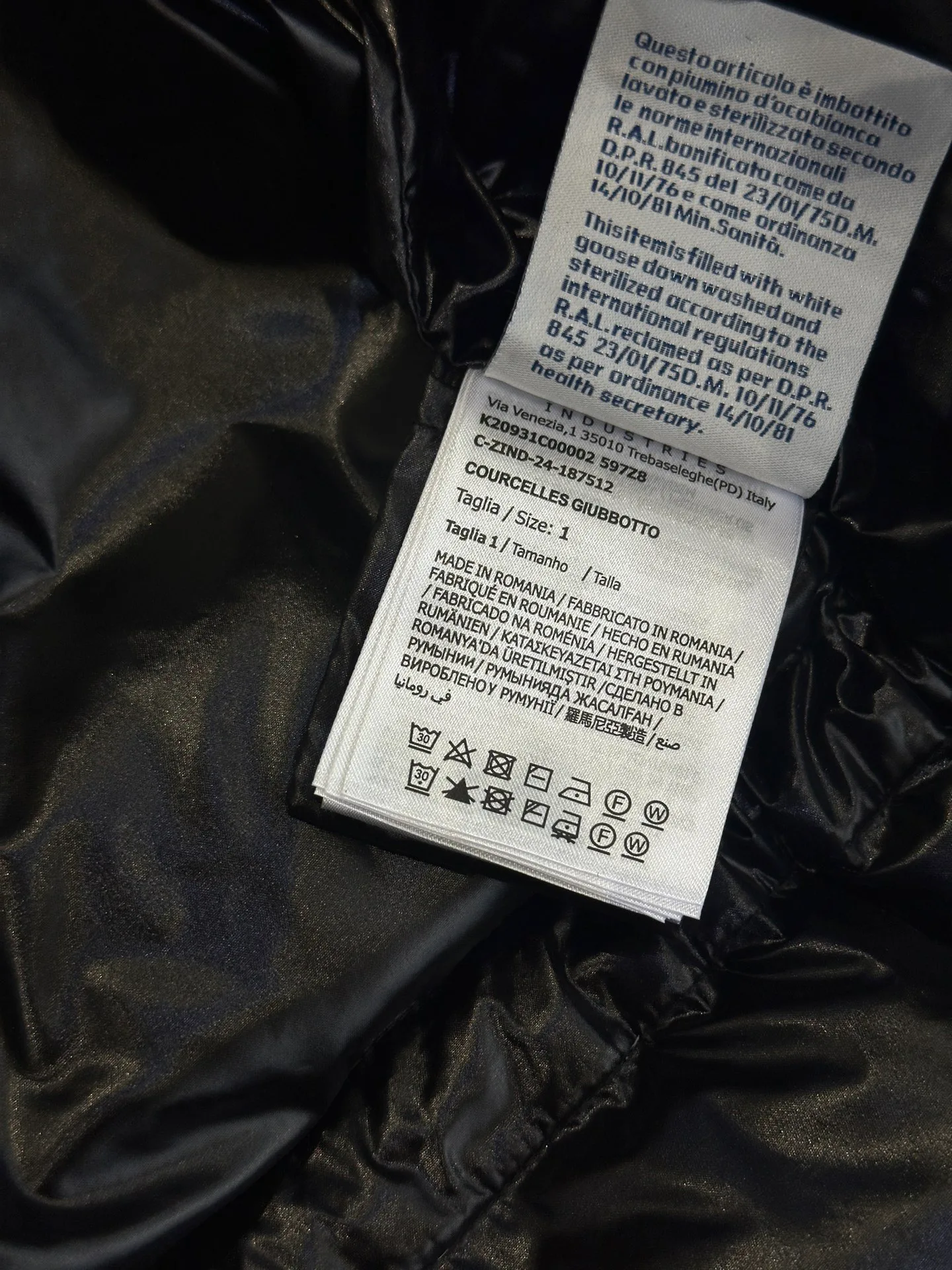 Куртки И Пуховики Женские Moncler 18508601