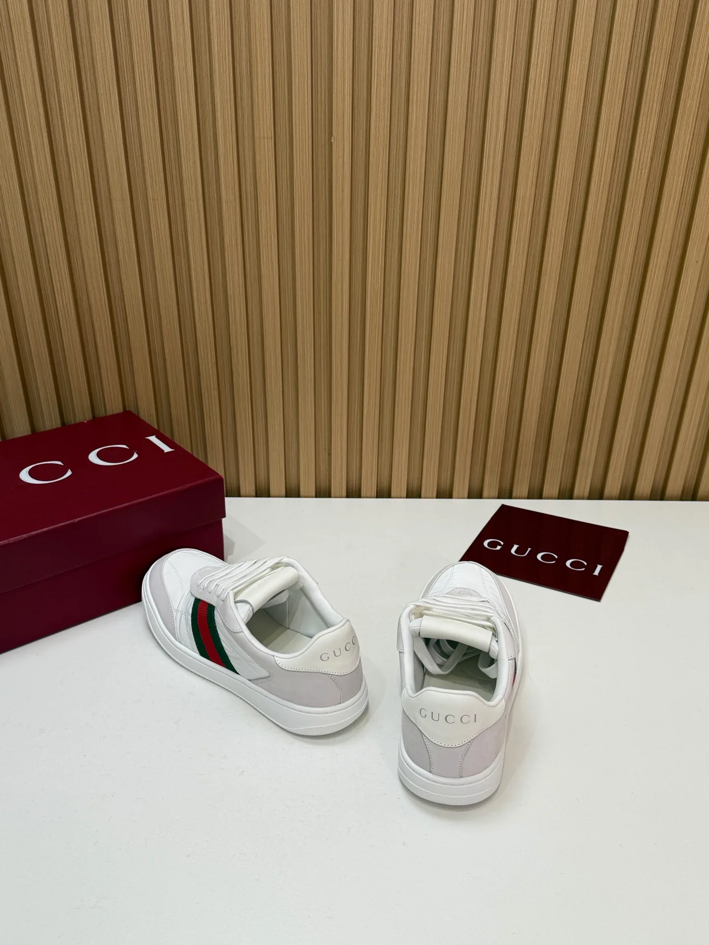 Кроссовки Женские Gucci 18700134