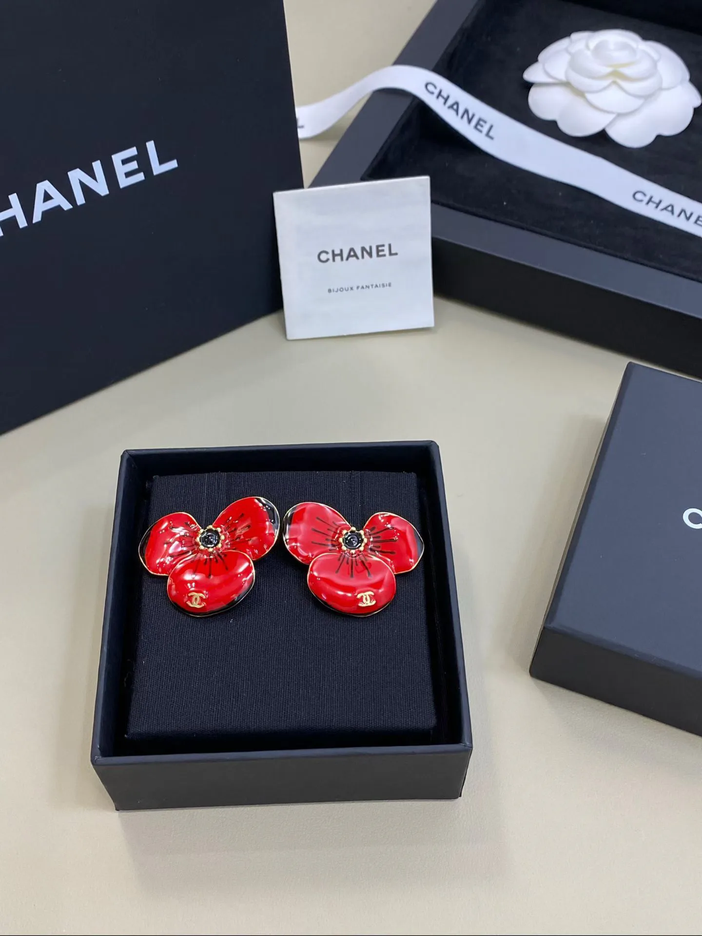 Бижутерия Chanel 18122630