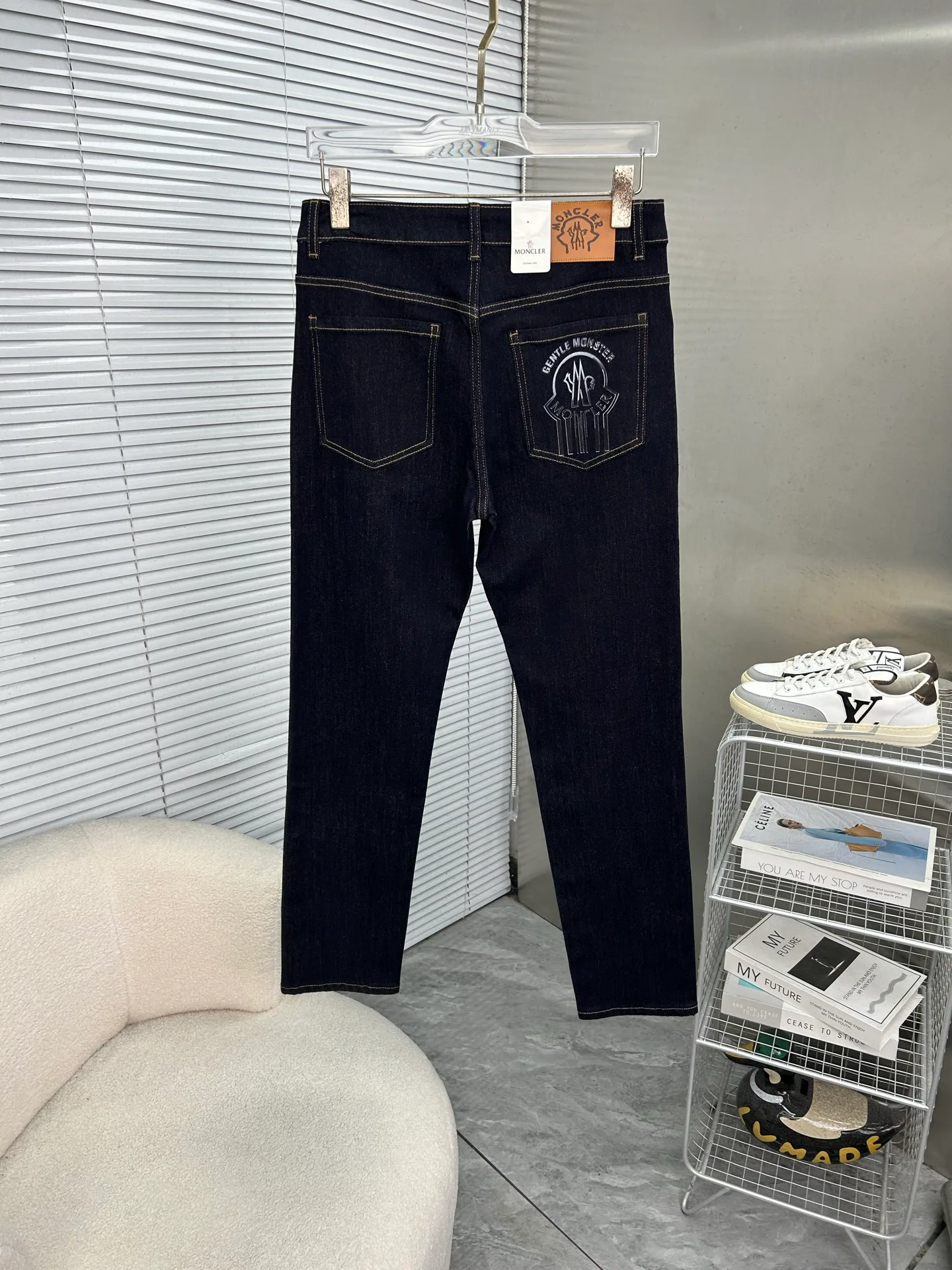 Джинсы Мужские Moncler 18289484