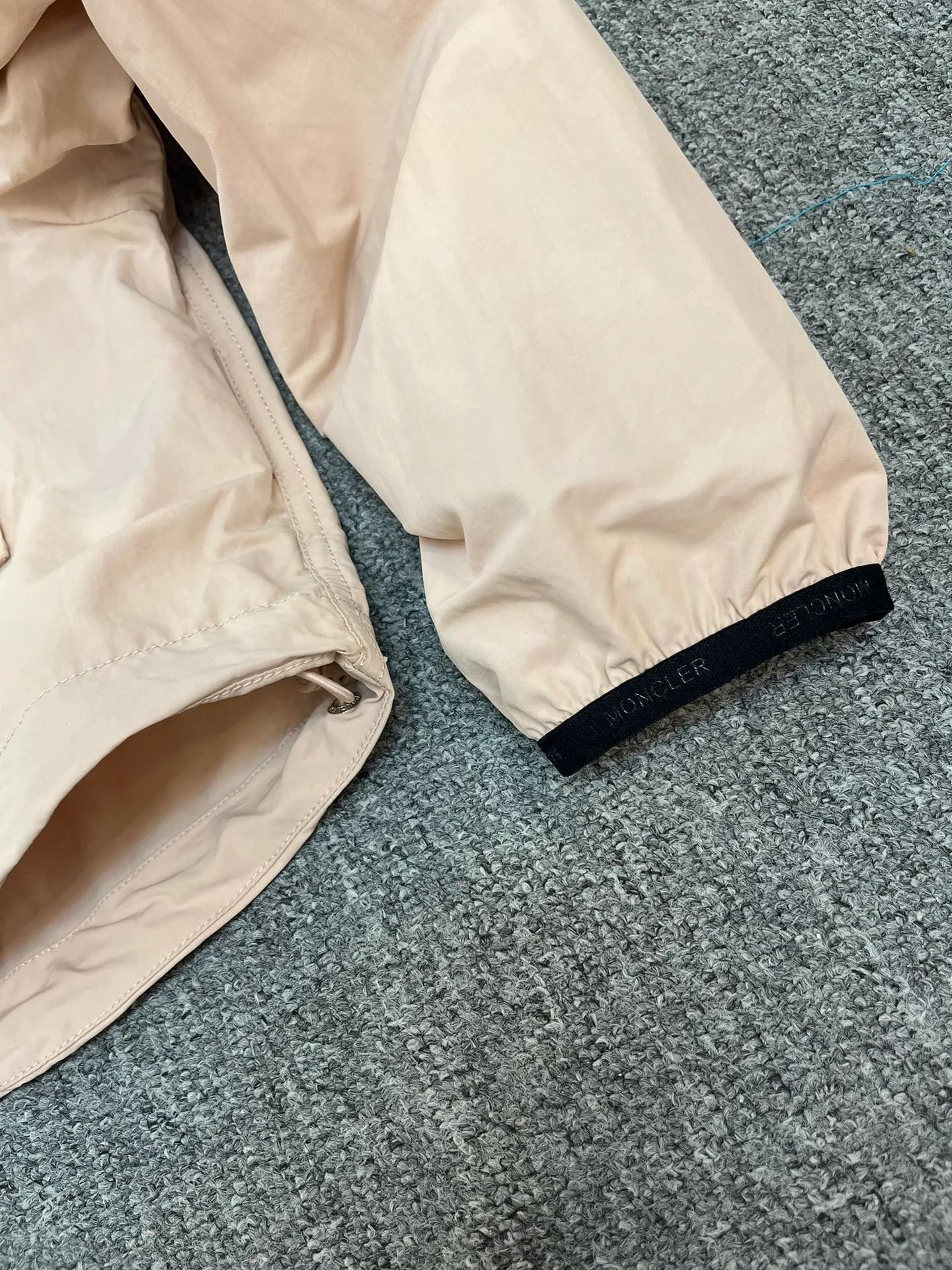 Куртки И Пуховики Женские Moncler 11512996