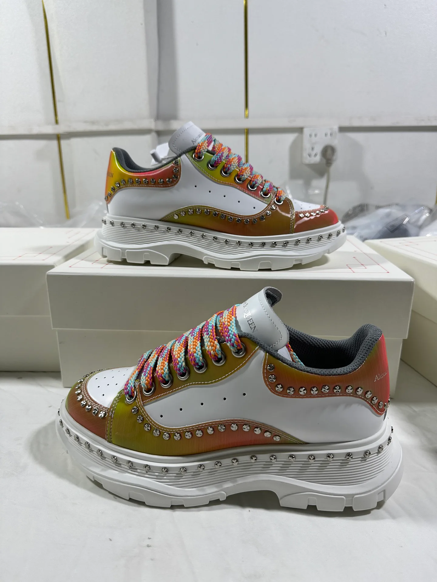 Кроссовки Женские Alexander Mcqueen 18465099